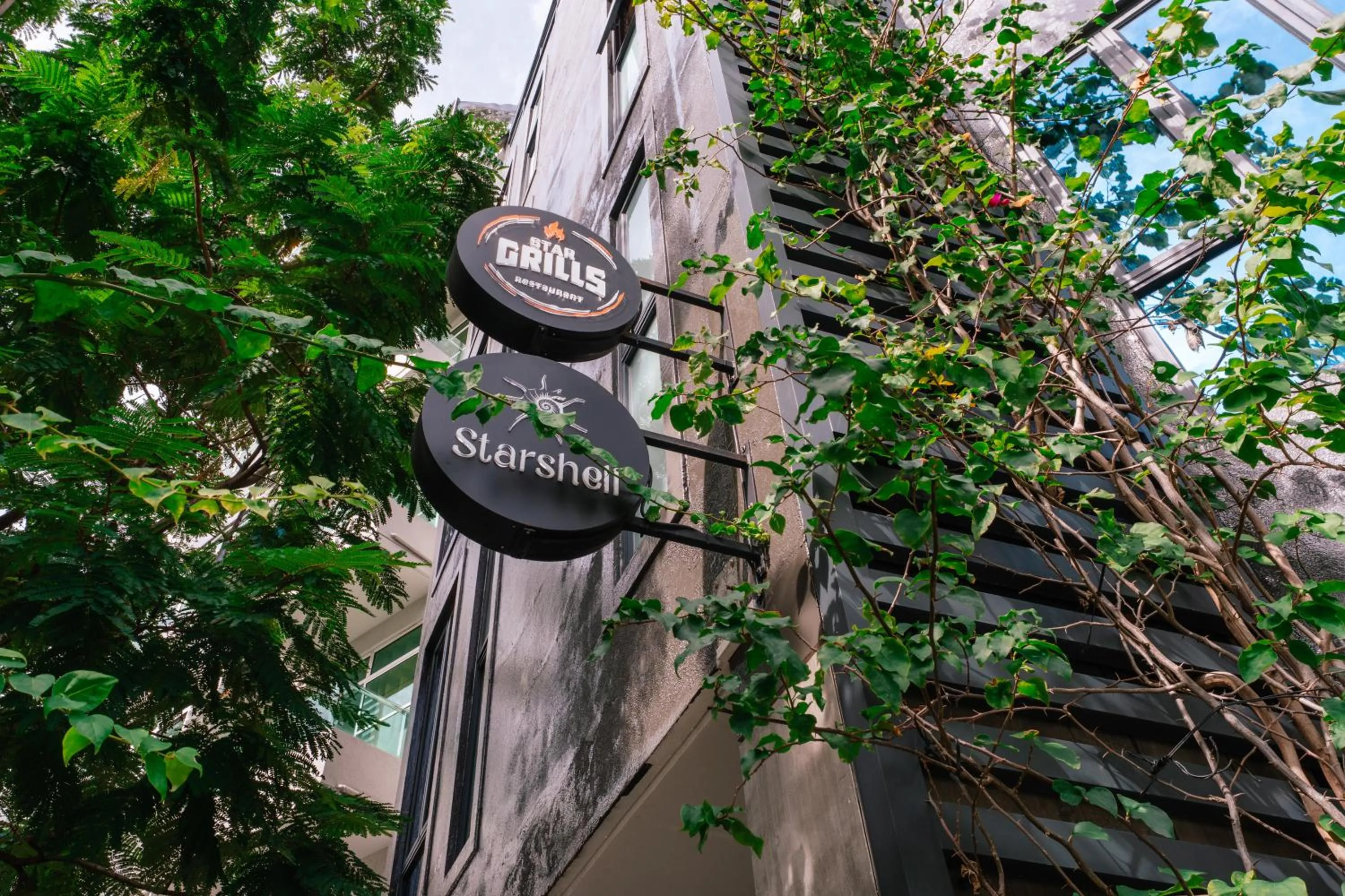 Property building in Hotel Star Shell