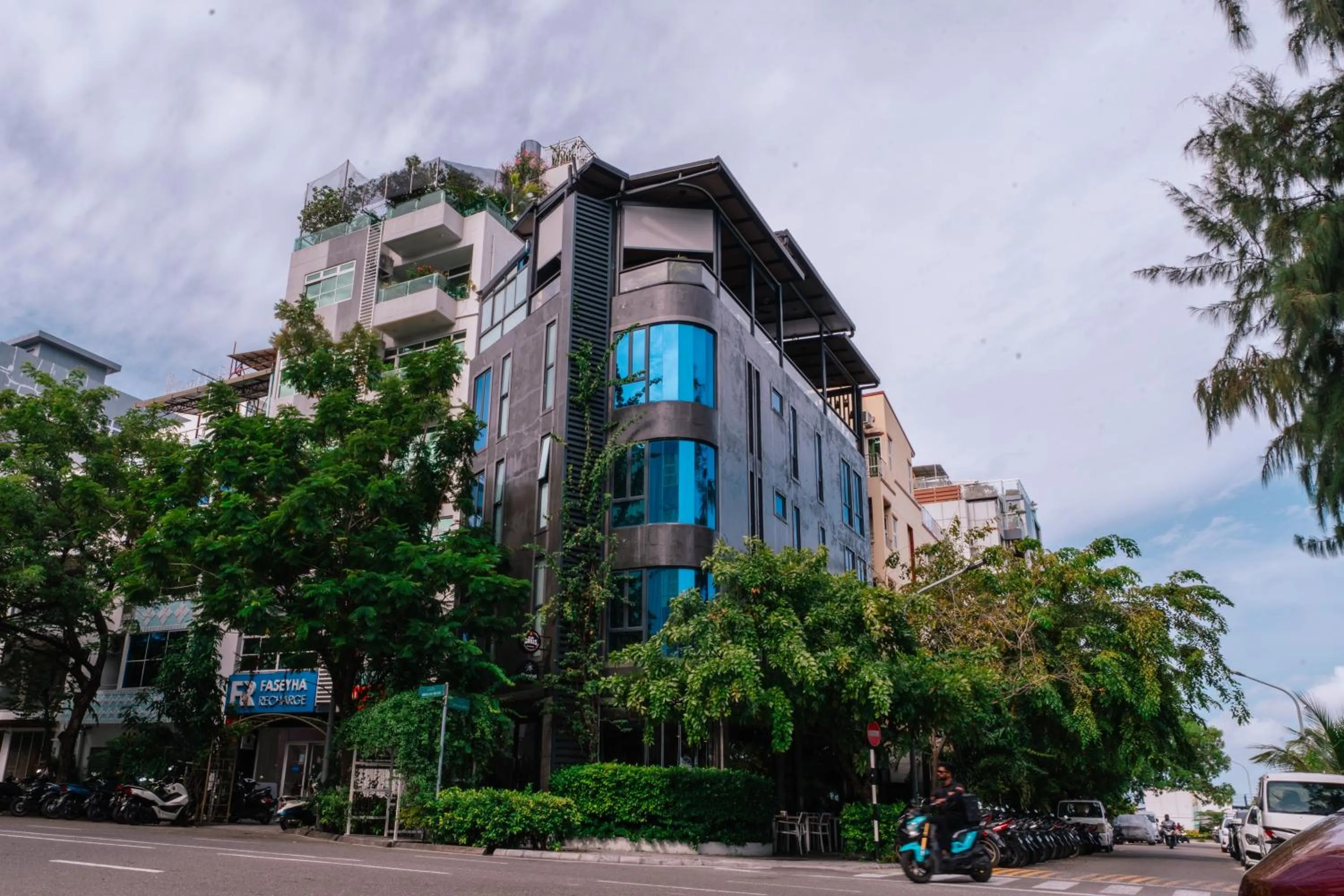 Property building in Hotel Star Shell