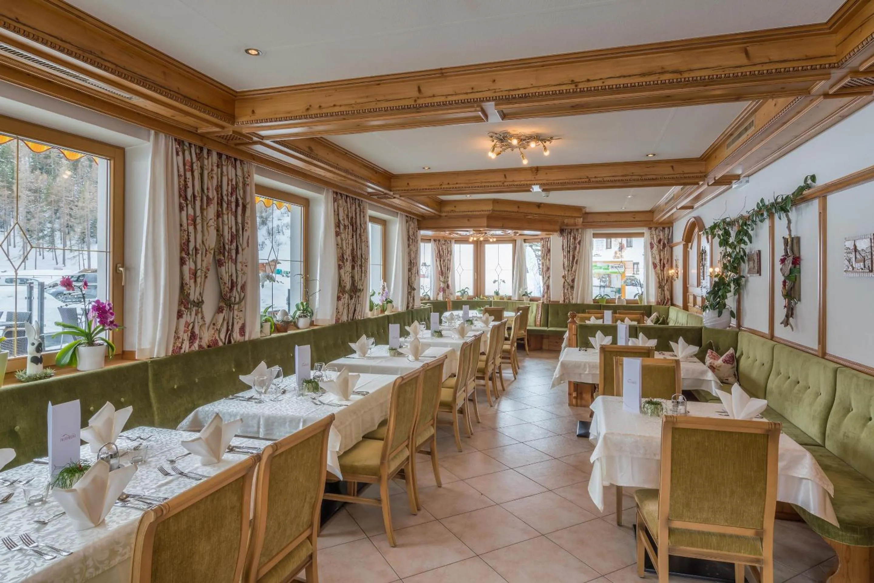 Restaurant/places to eat in Tauferberg