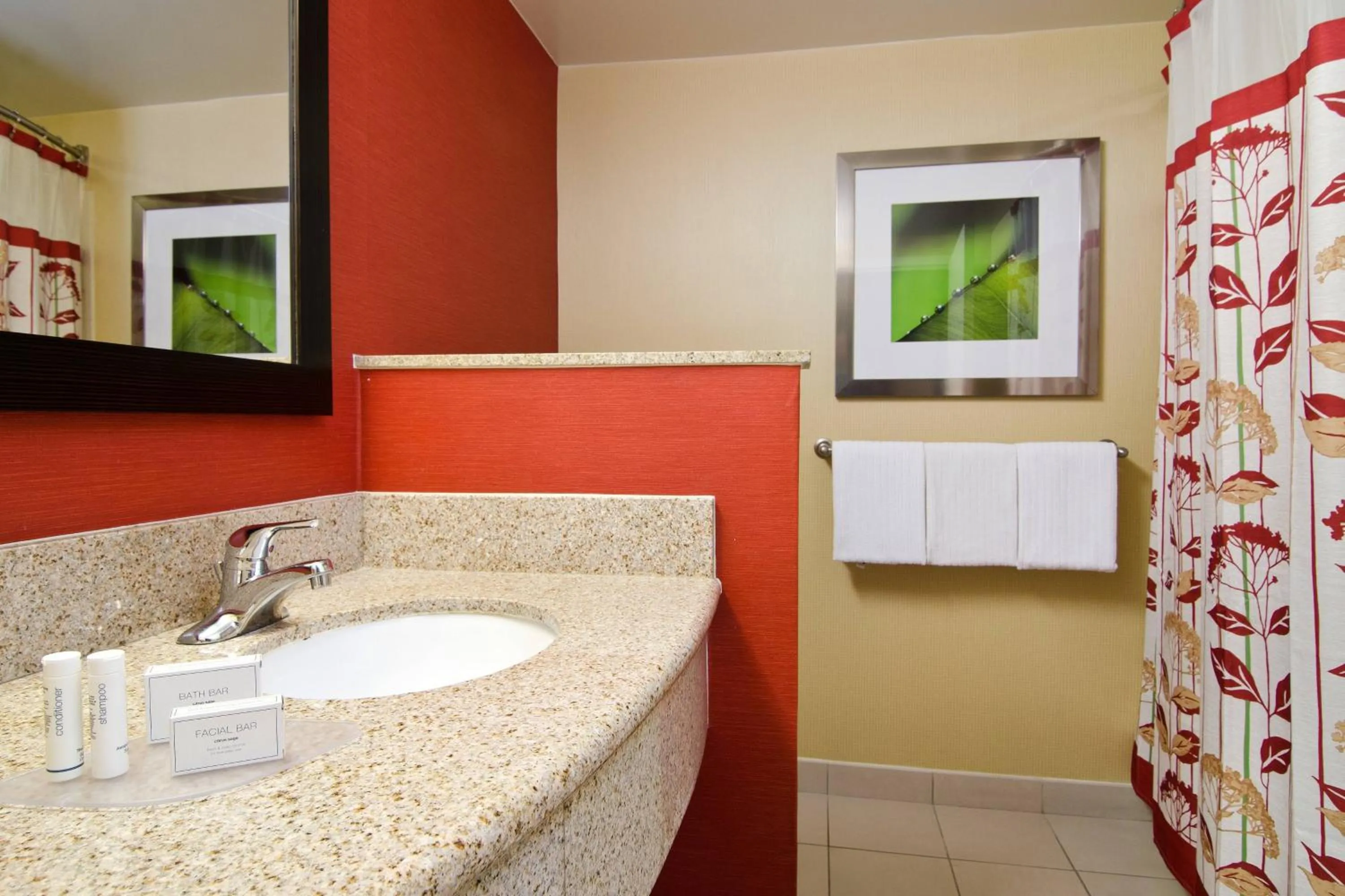 Bathroom in Courtyard by Marriott Birmingham Downtown at UAB