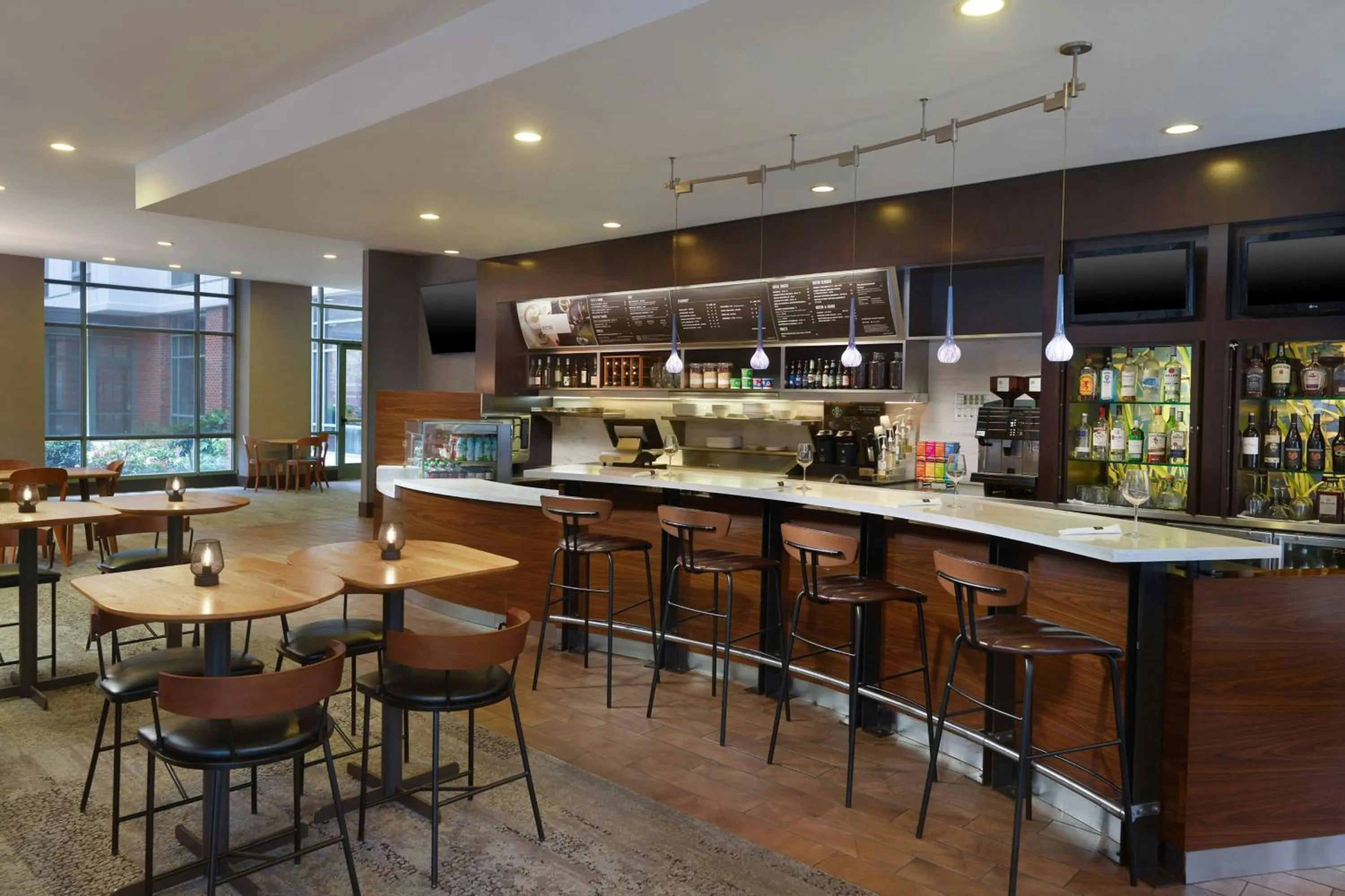 Restaurant/places to eat in Courtyard by Marriott Birmingham Downtown at UAB