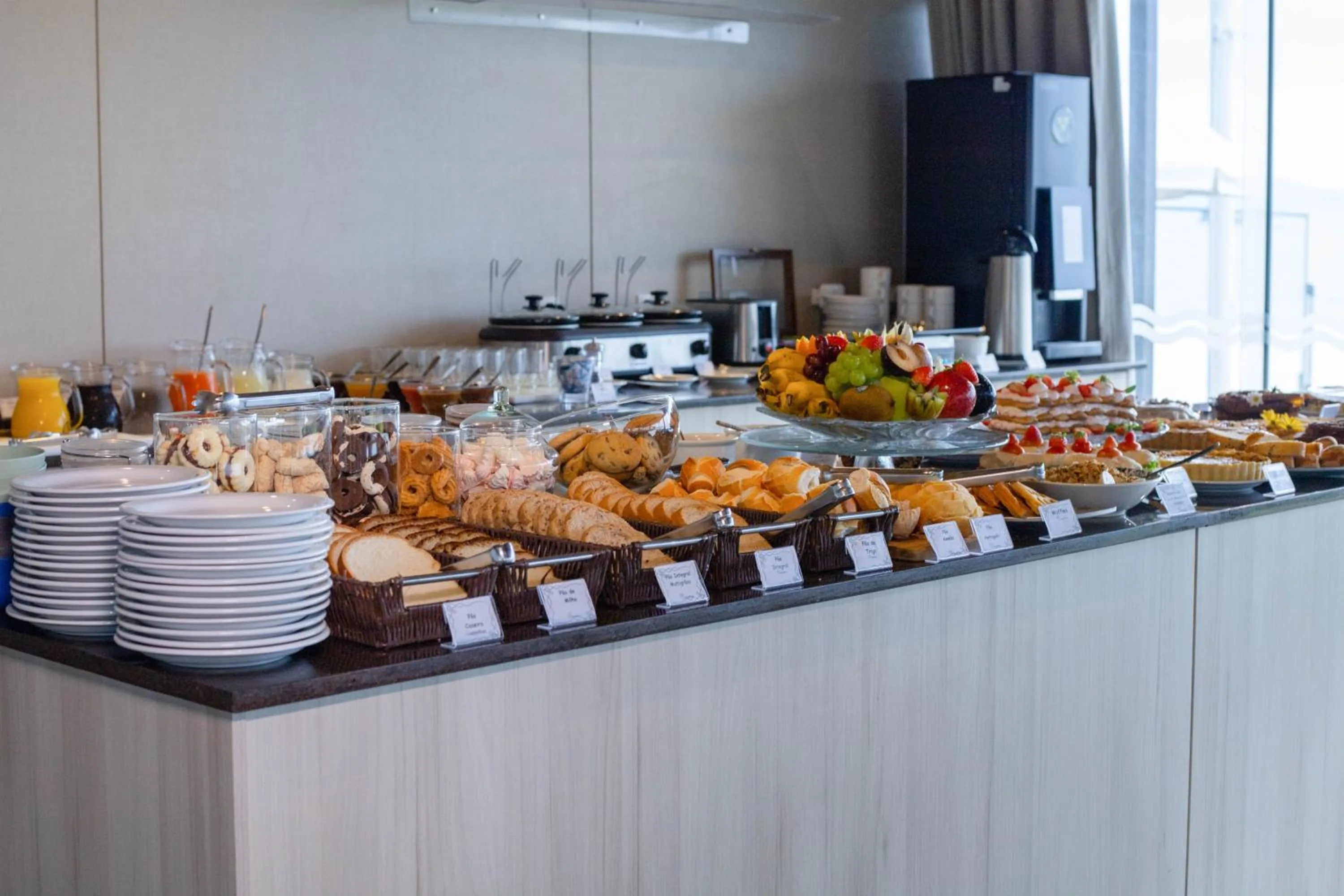 Breakfast in Hotel Sete Ilhas