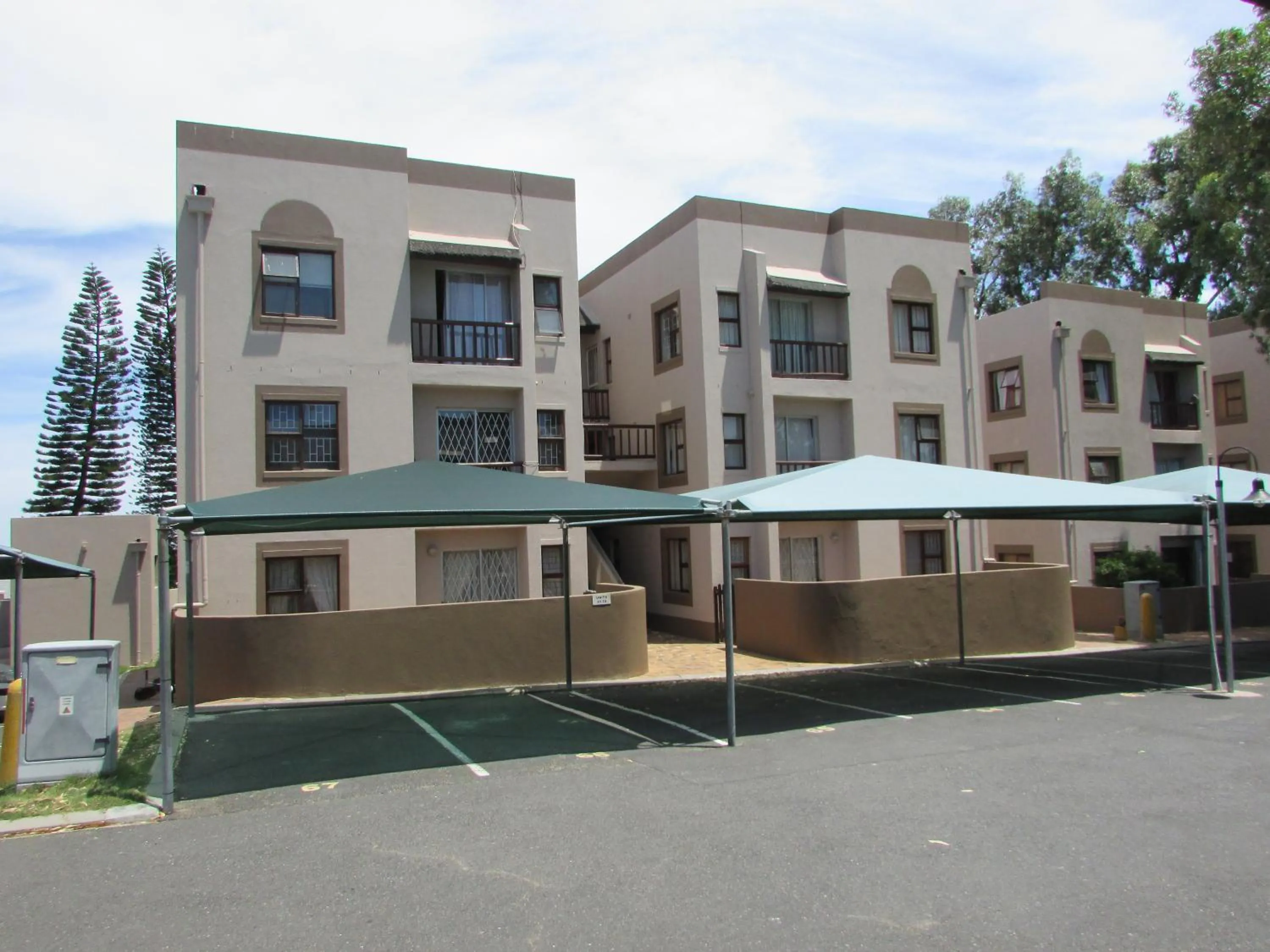 Property building in Serengeti Self Catering Units