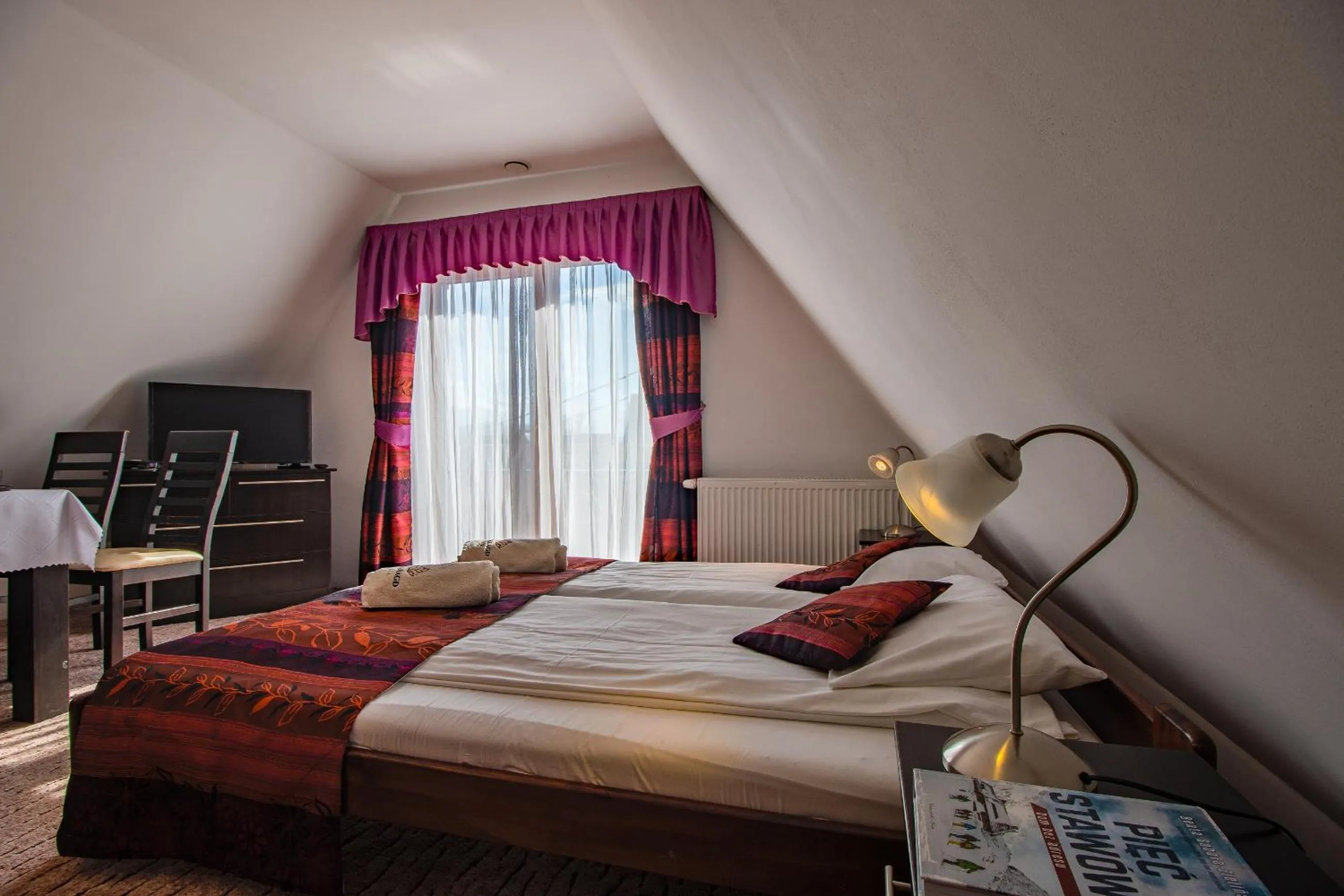 Bed in WILLA SZMARAGD - Stoki Narciarskie - Zniżki na Termy - Sauna - Bilard