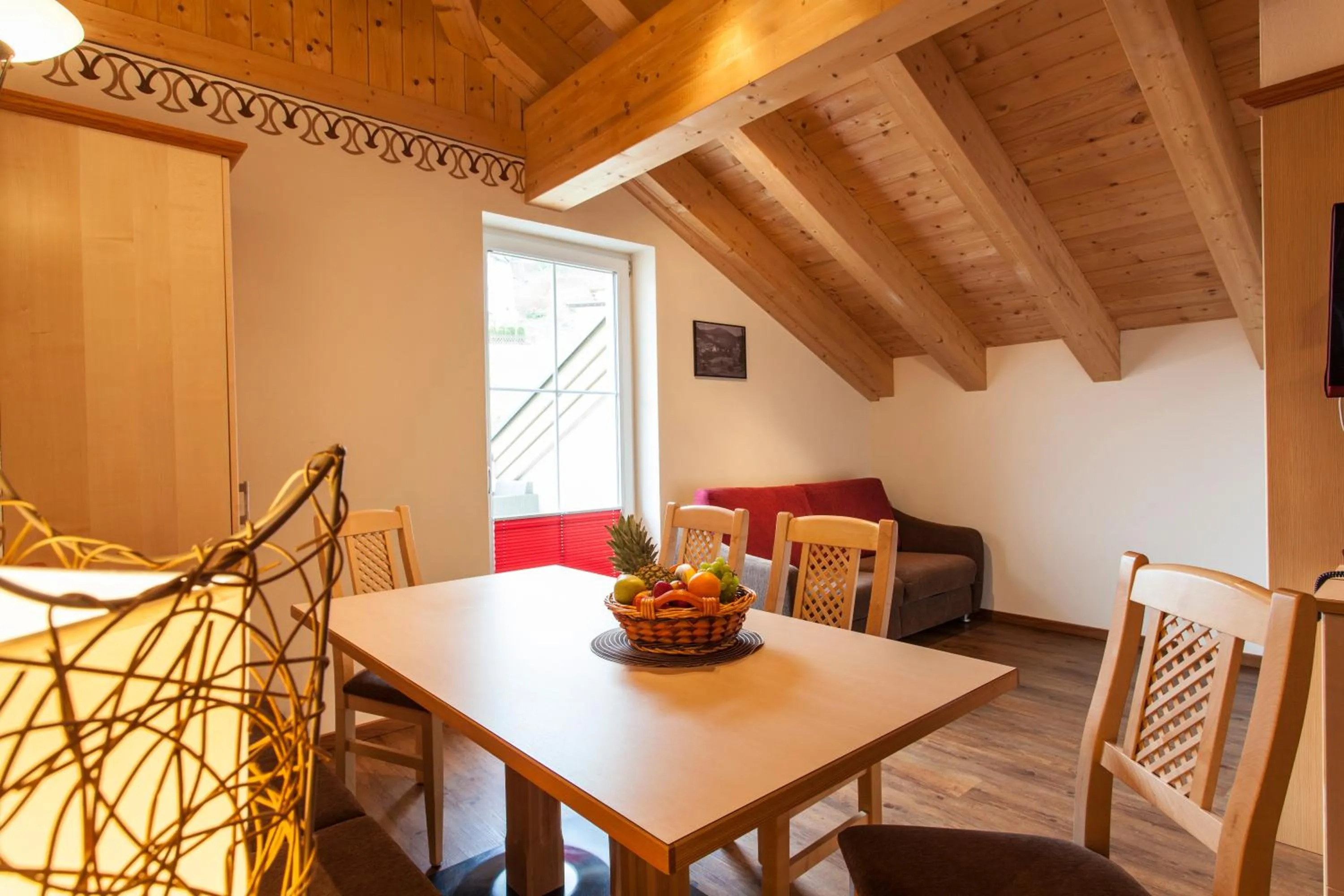 Dining area in ALPENAPART LADIS ehemals Alpenapart Alexander