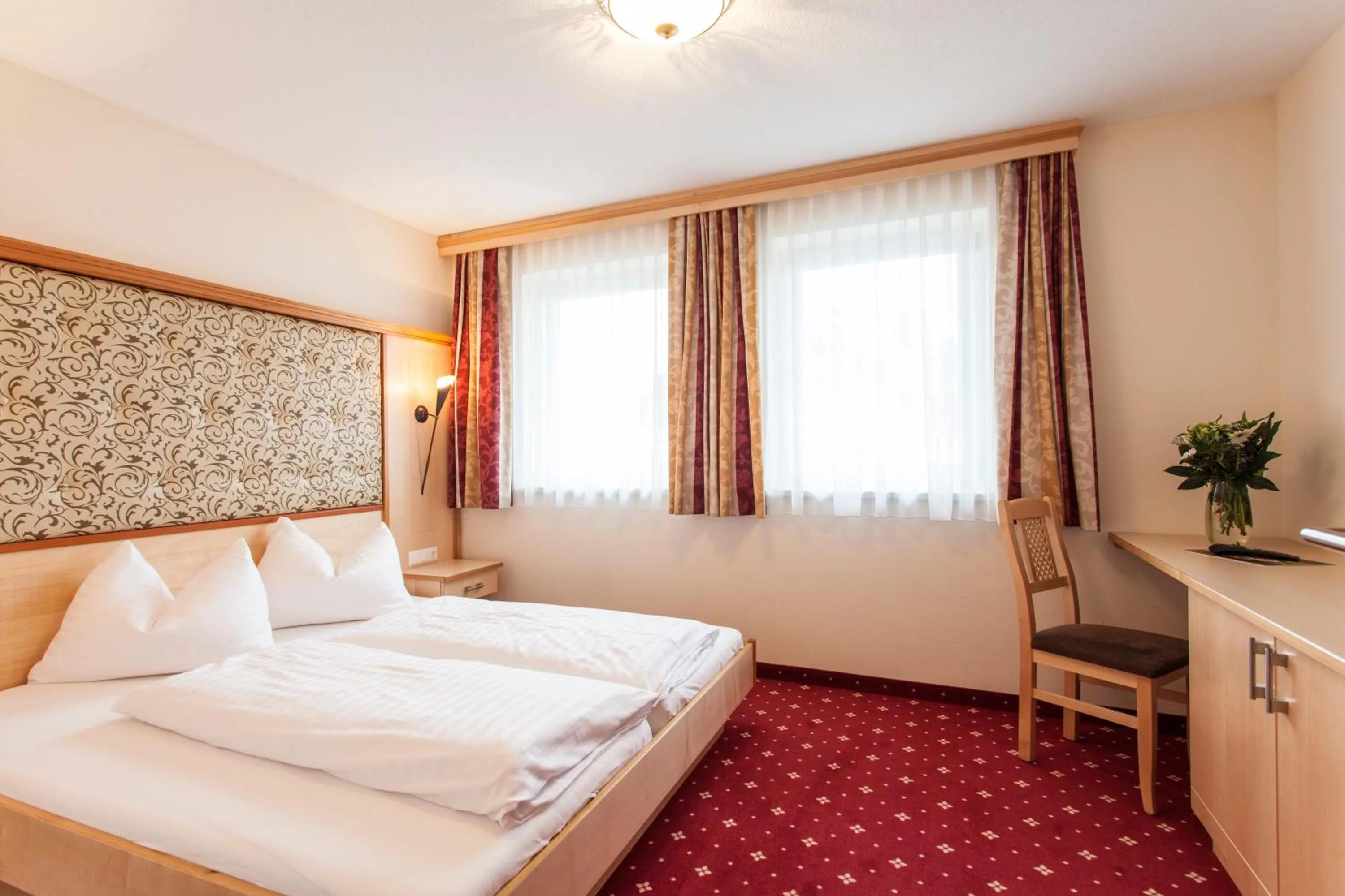 Bedroom, Bed in ALPENAPART LADIS ehemals Alpenapart Alexander