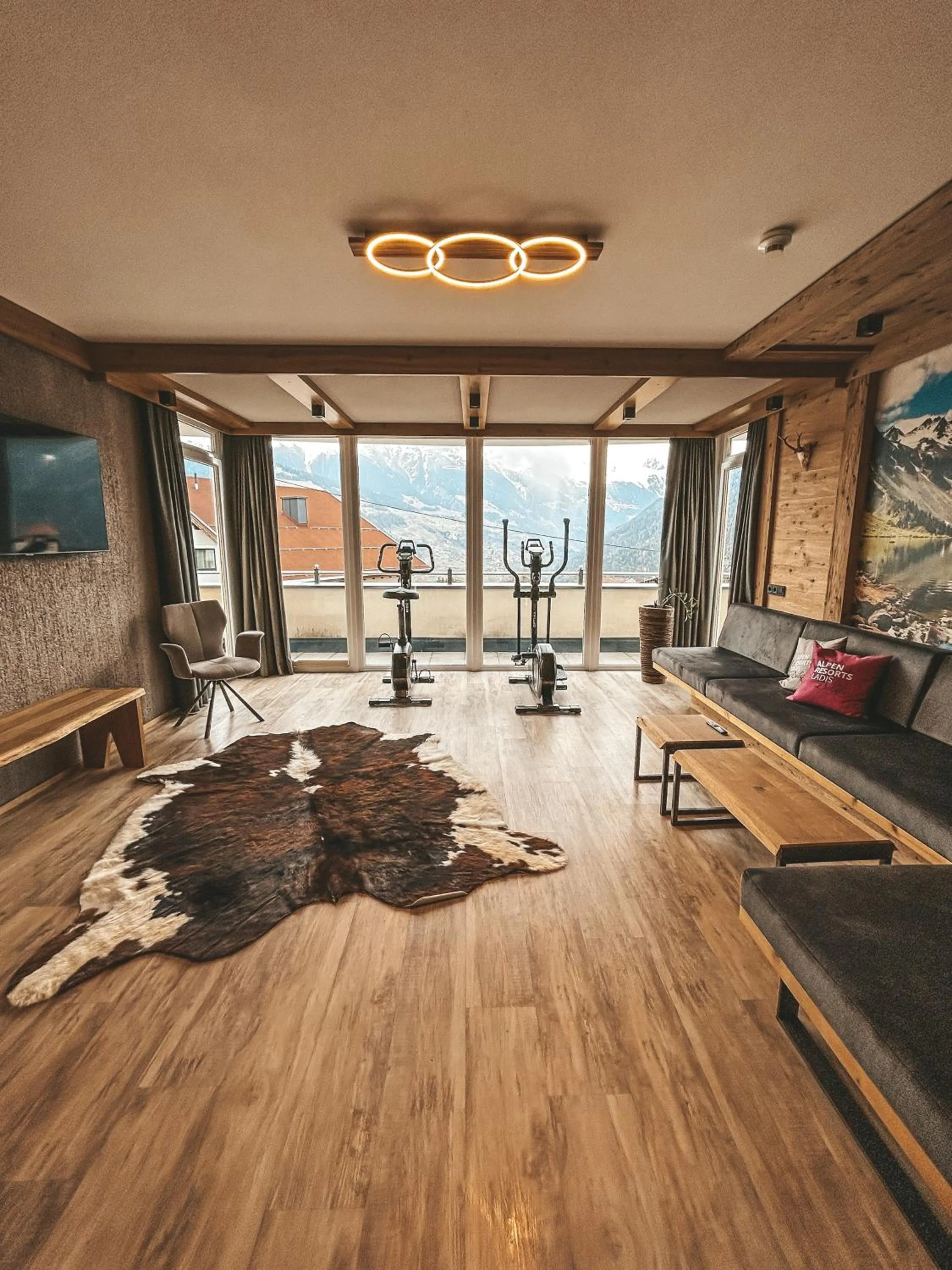 TV and multimedia in ALPENAPART LADIS ehemals Alpenapart Alexander