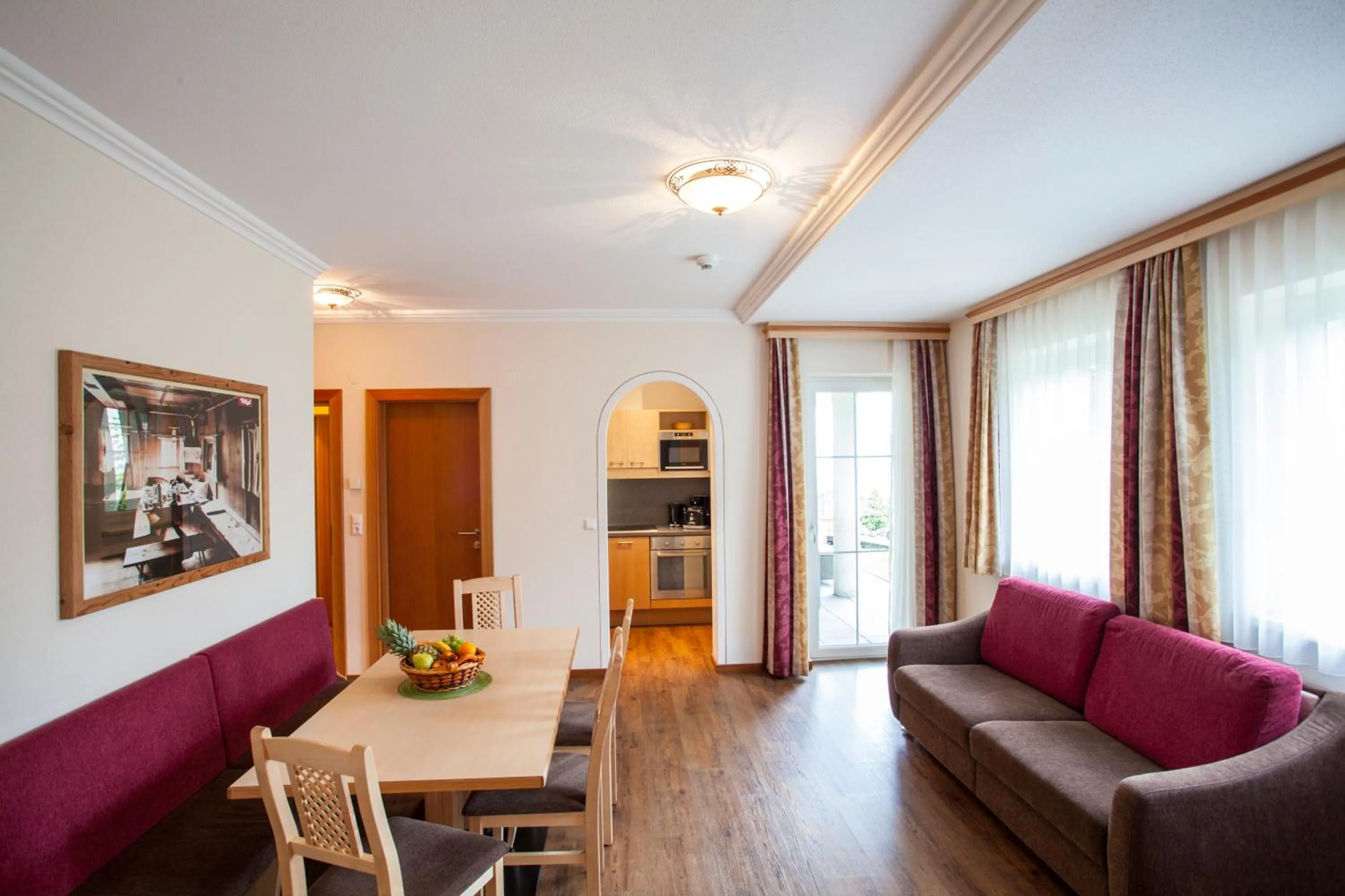 Dining area in ALPENAPART LADIS ehemals Alpenapart Alexander