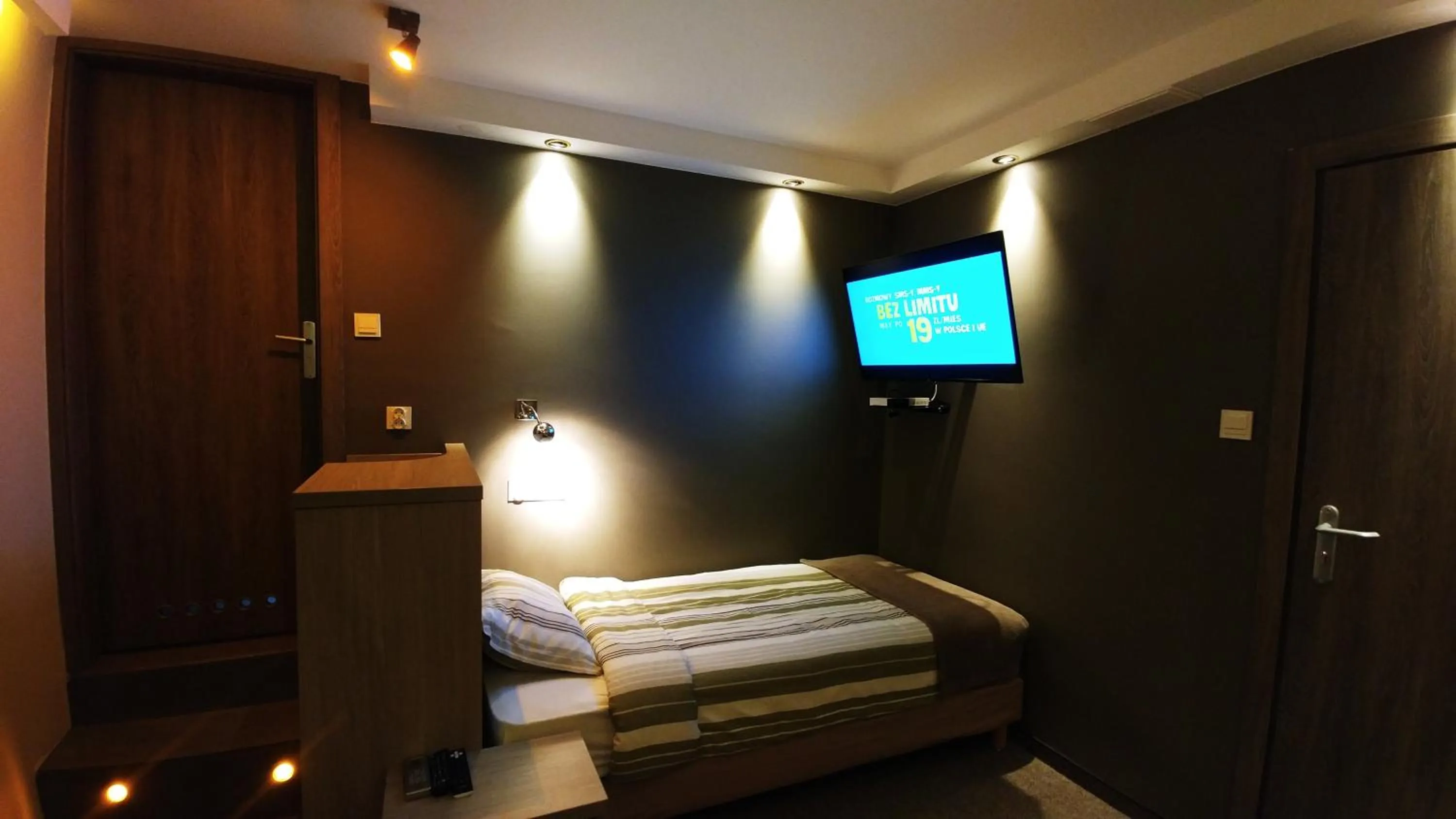 Bed in Villa Garden Kutno Centrum