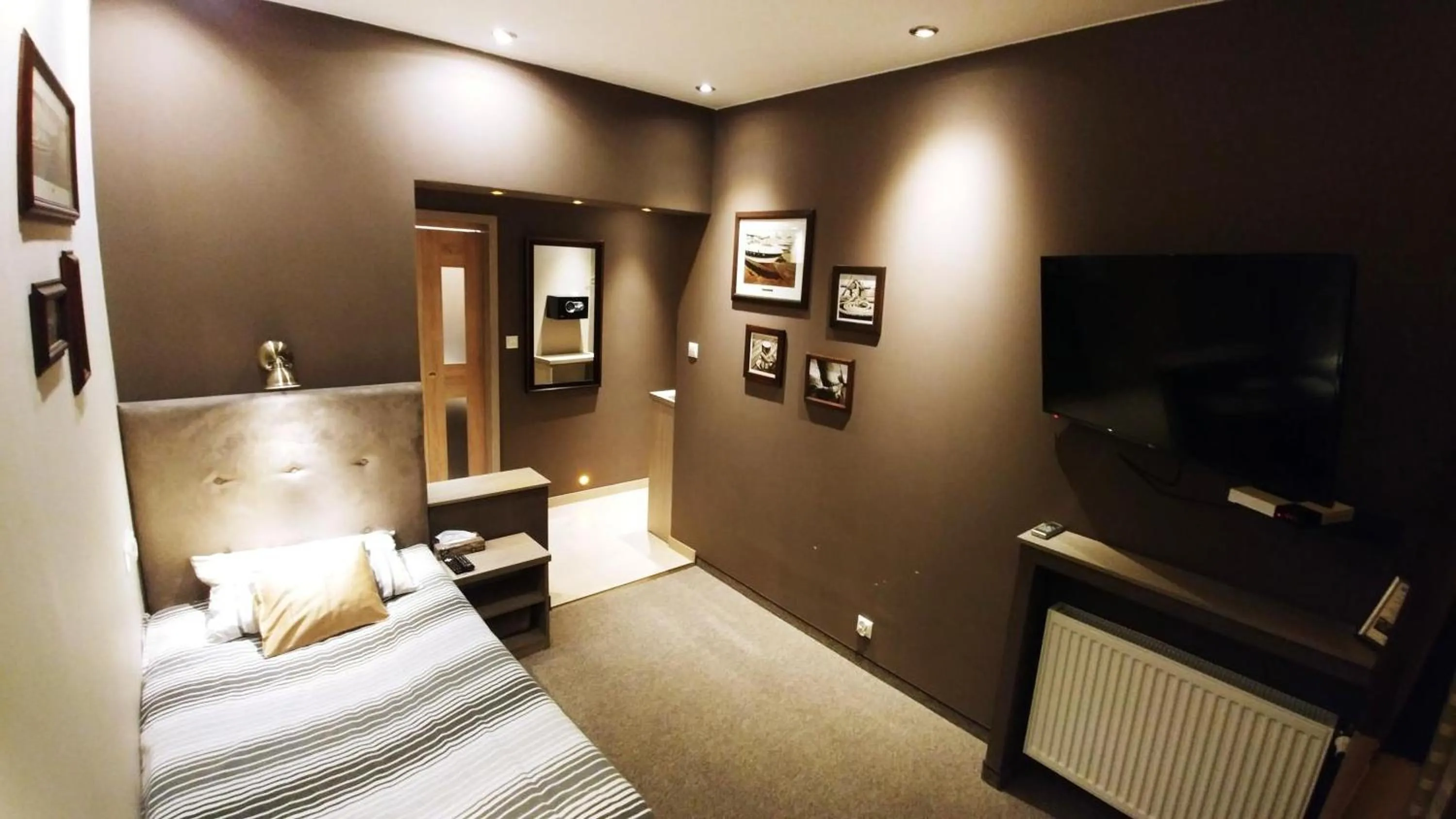 Photo of the whole room, Bed in Villa Garden Kutno Centrum