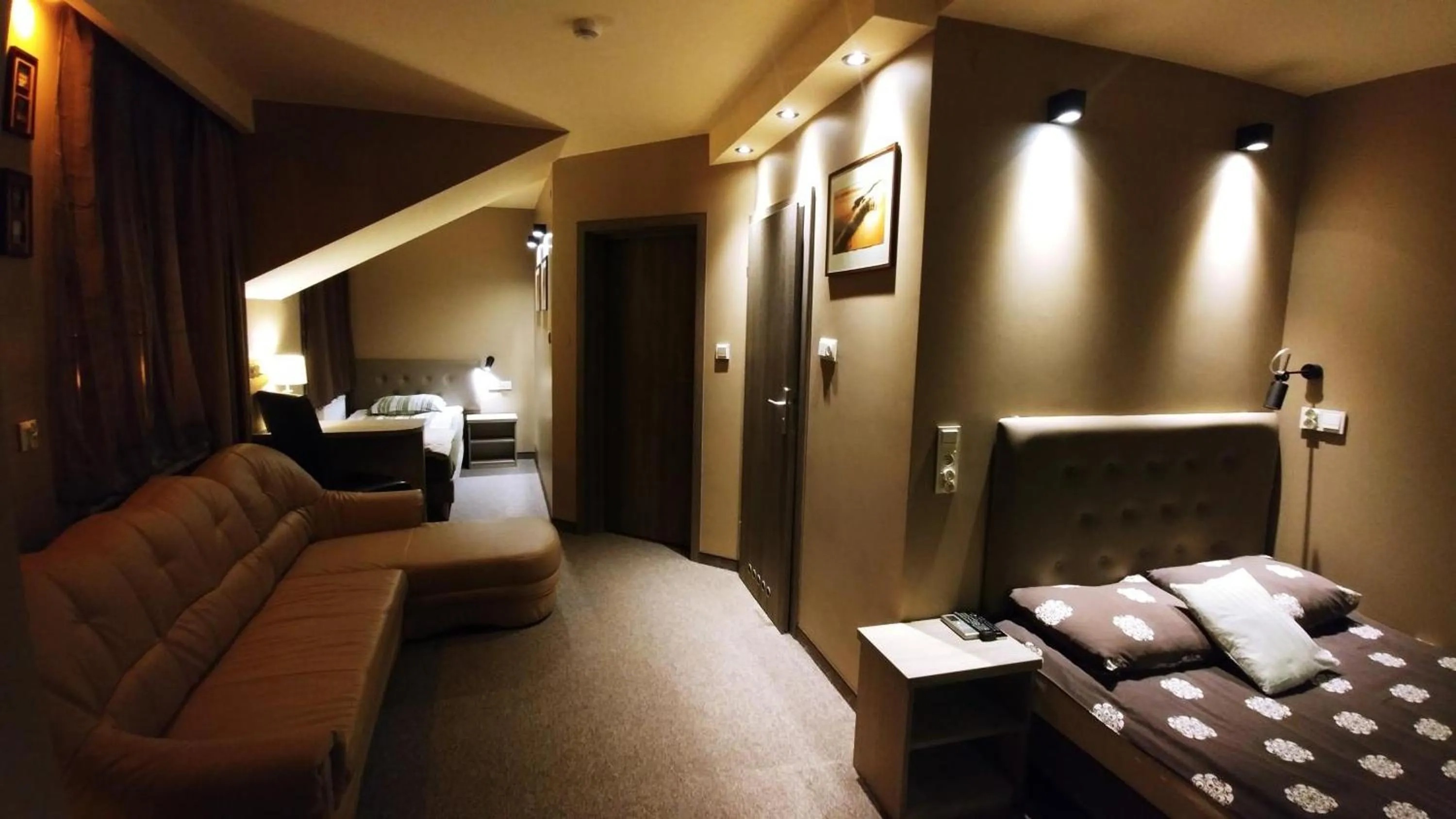 Seating area, Bed in Villa Garden Kutno Centrum