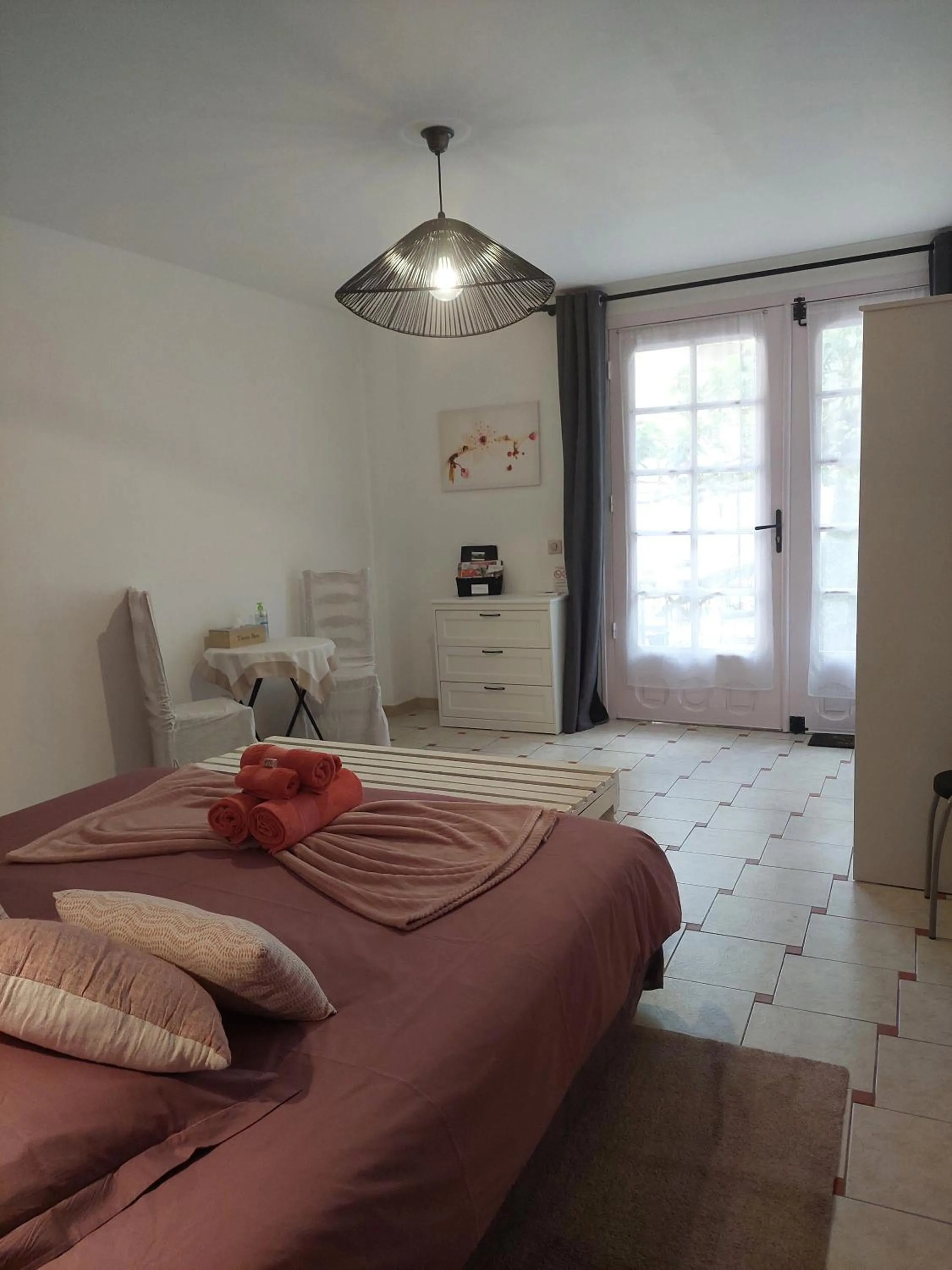 Bed in Mas des Cigognes