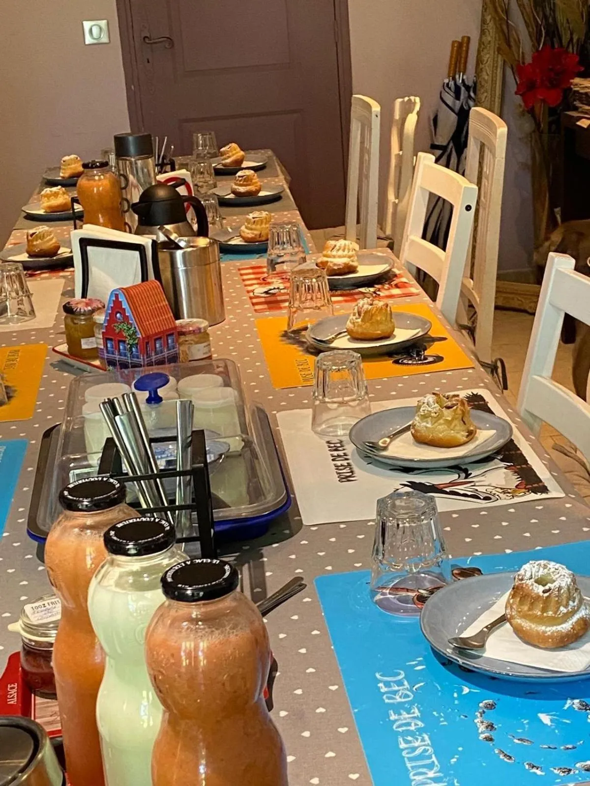 Breakfast in Mas des Cigognes