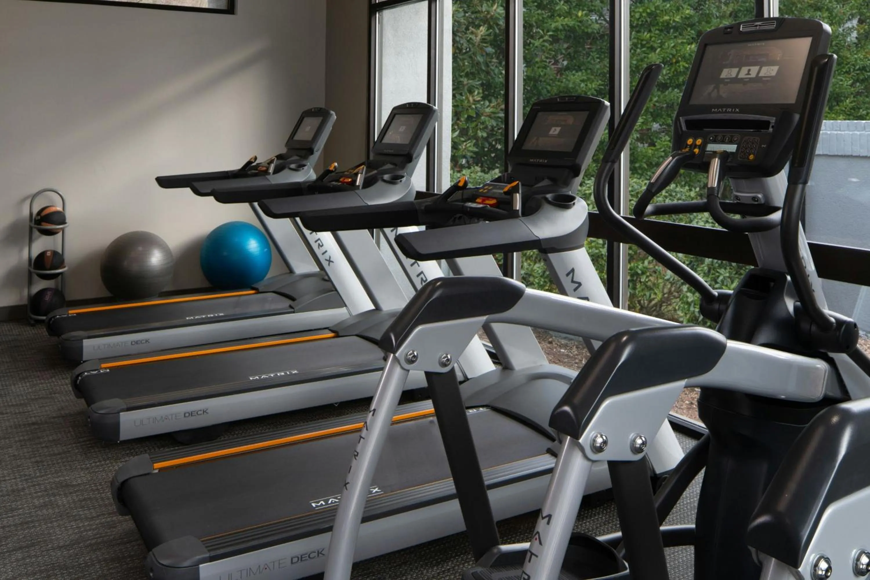 Fitness centre/facilities in Courtyard by Marriott Nashville Airport