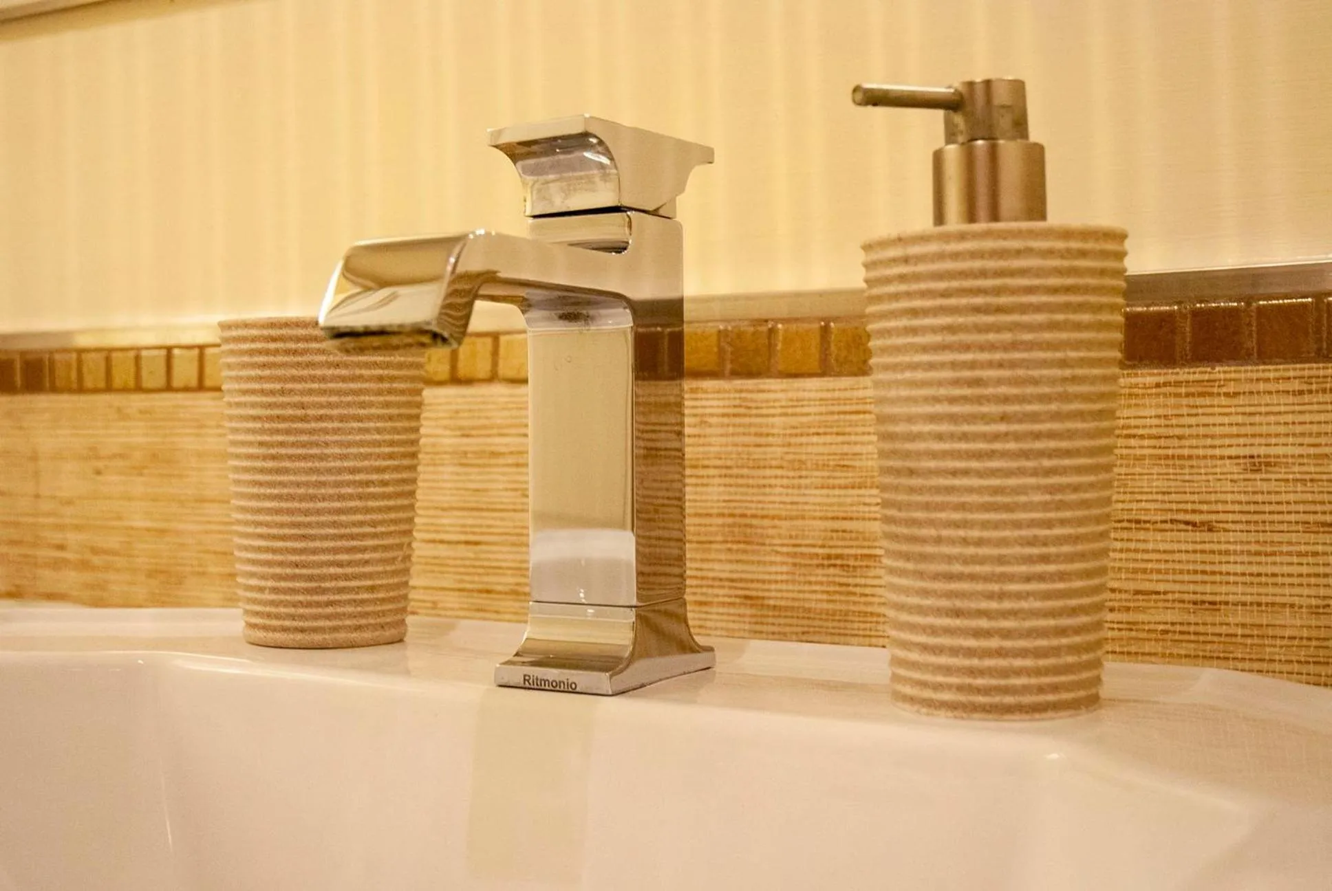 Bathroom in Bea Suites Luxury Rooms