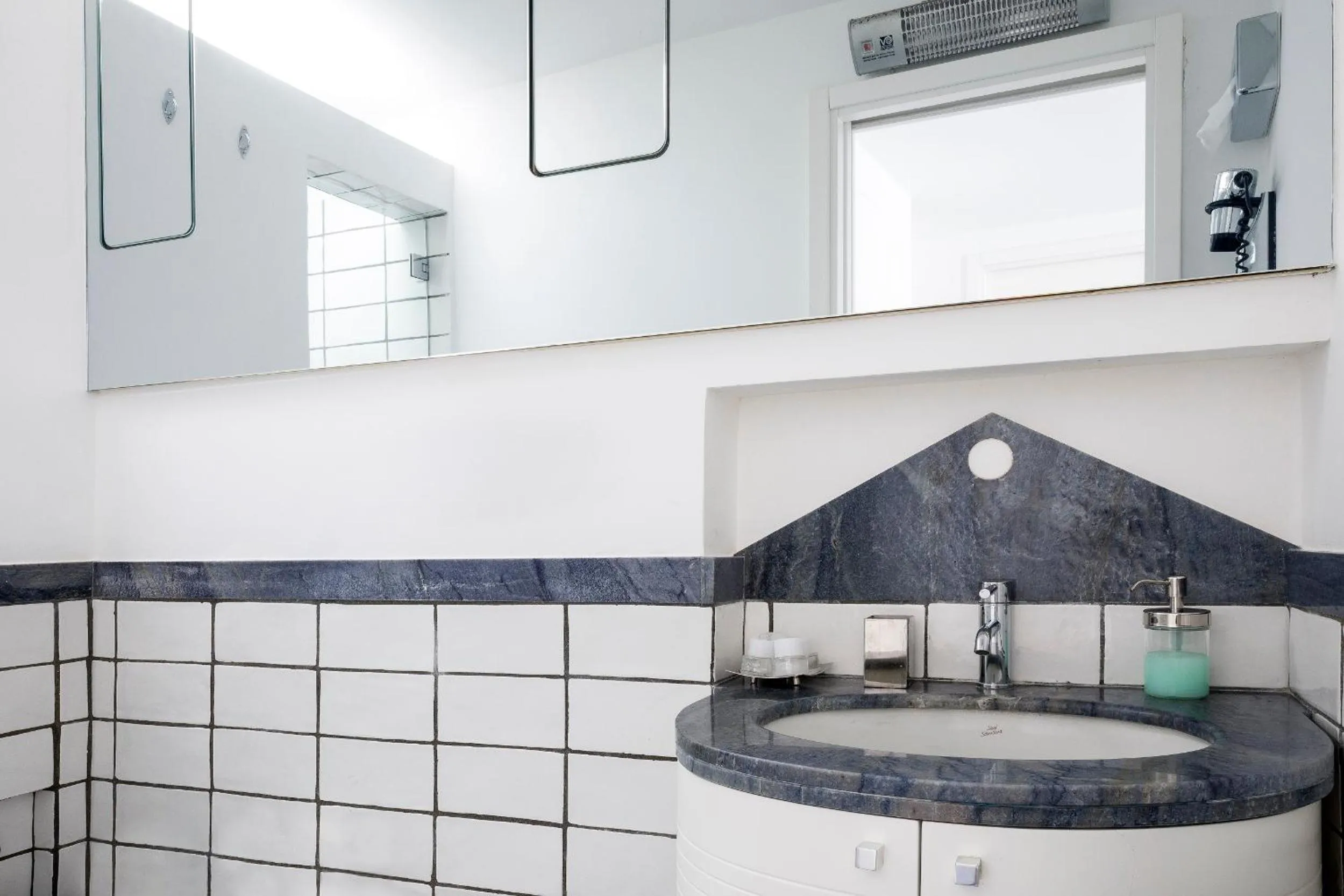 Bathroom in LHP Suite Capri Villa La Giara