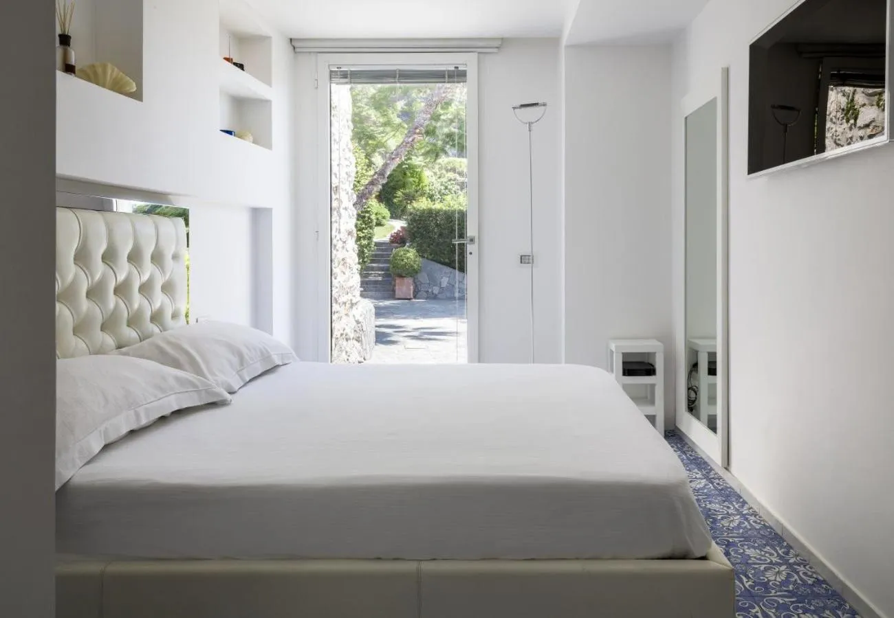 Bedroom, Bed in LHP Suite Capri Villa La Giara