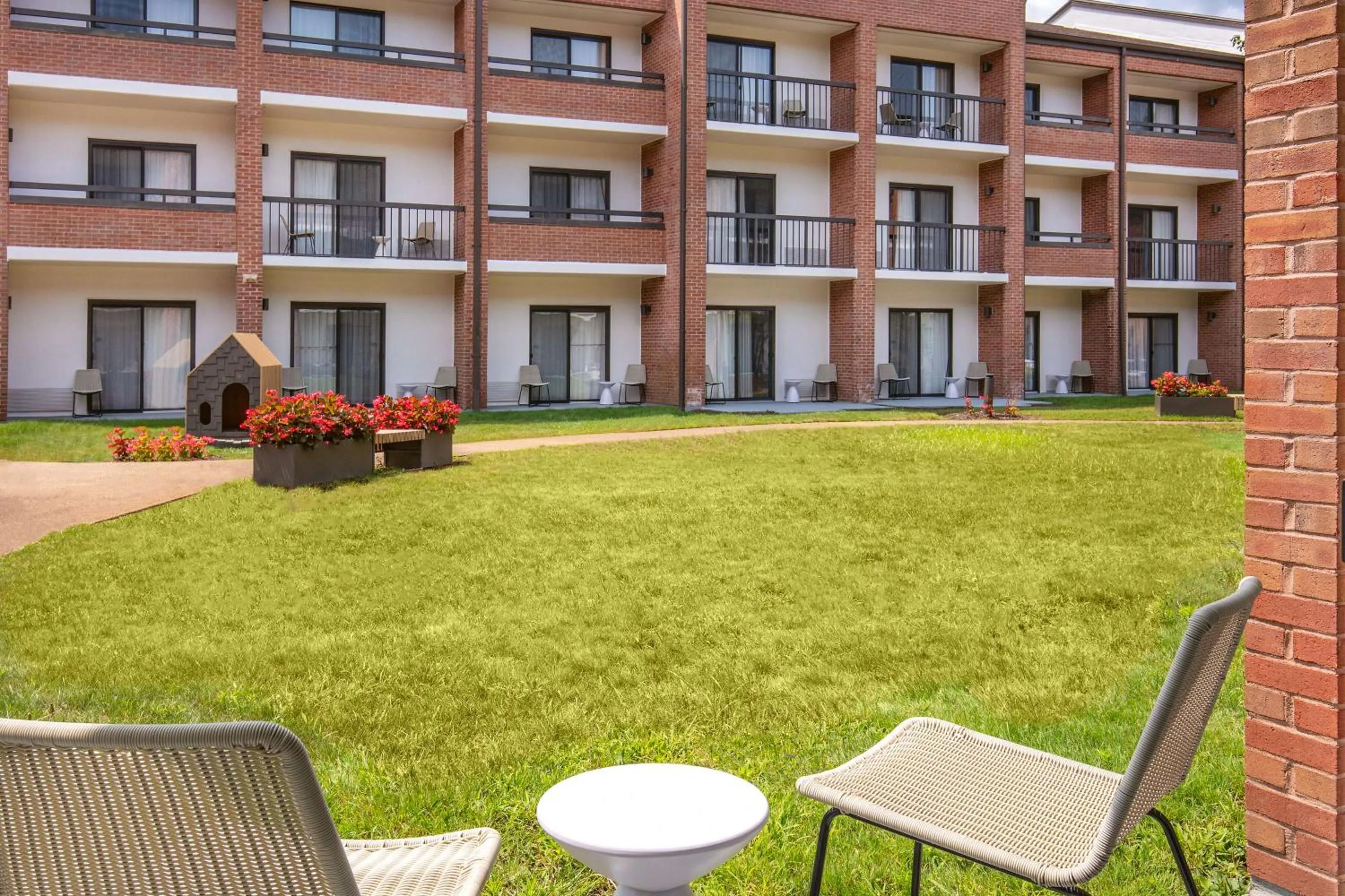 Property building in Sonesta Select Boston Foxborough Mansfield