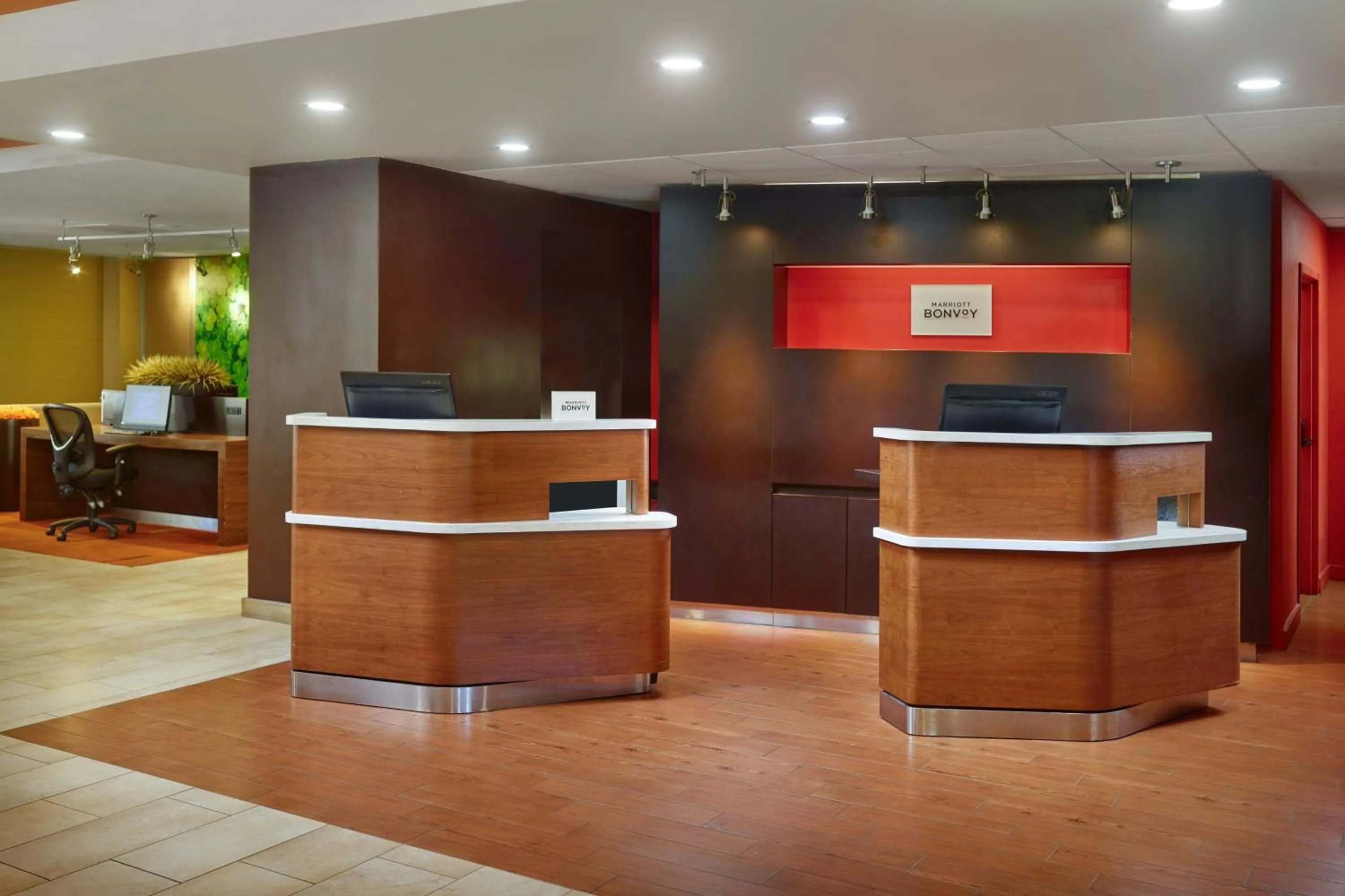 Lobby or reception in Courtyard by Marriott Baton Rouge Acadian Centre/LSU Area