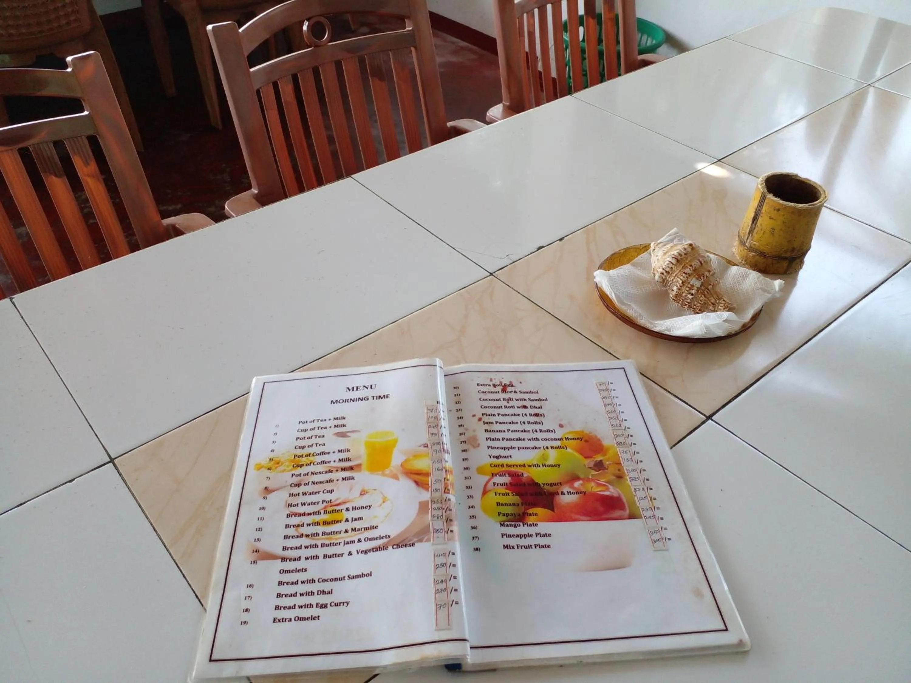 Restaurant/places to eat in Jayanthi Surf Dreams