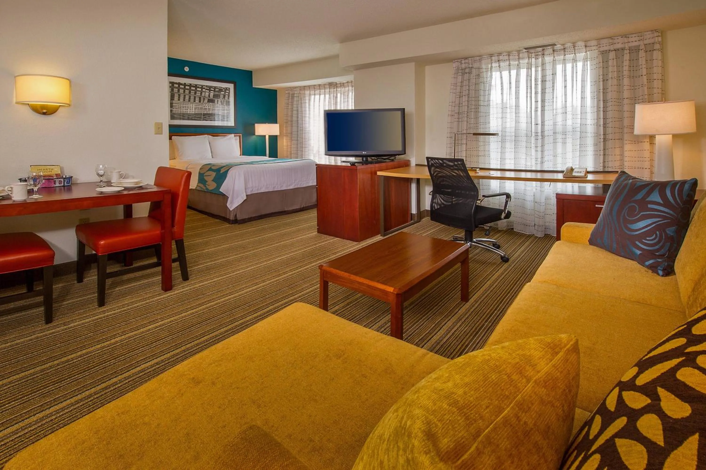 Photo of the whole room, Bed in Residence Inn Columbia MD