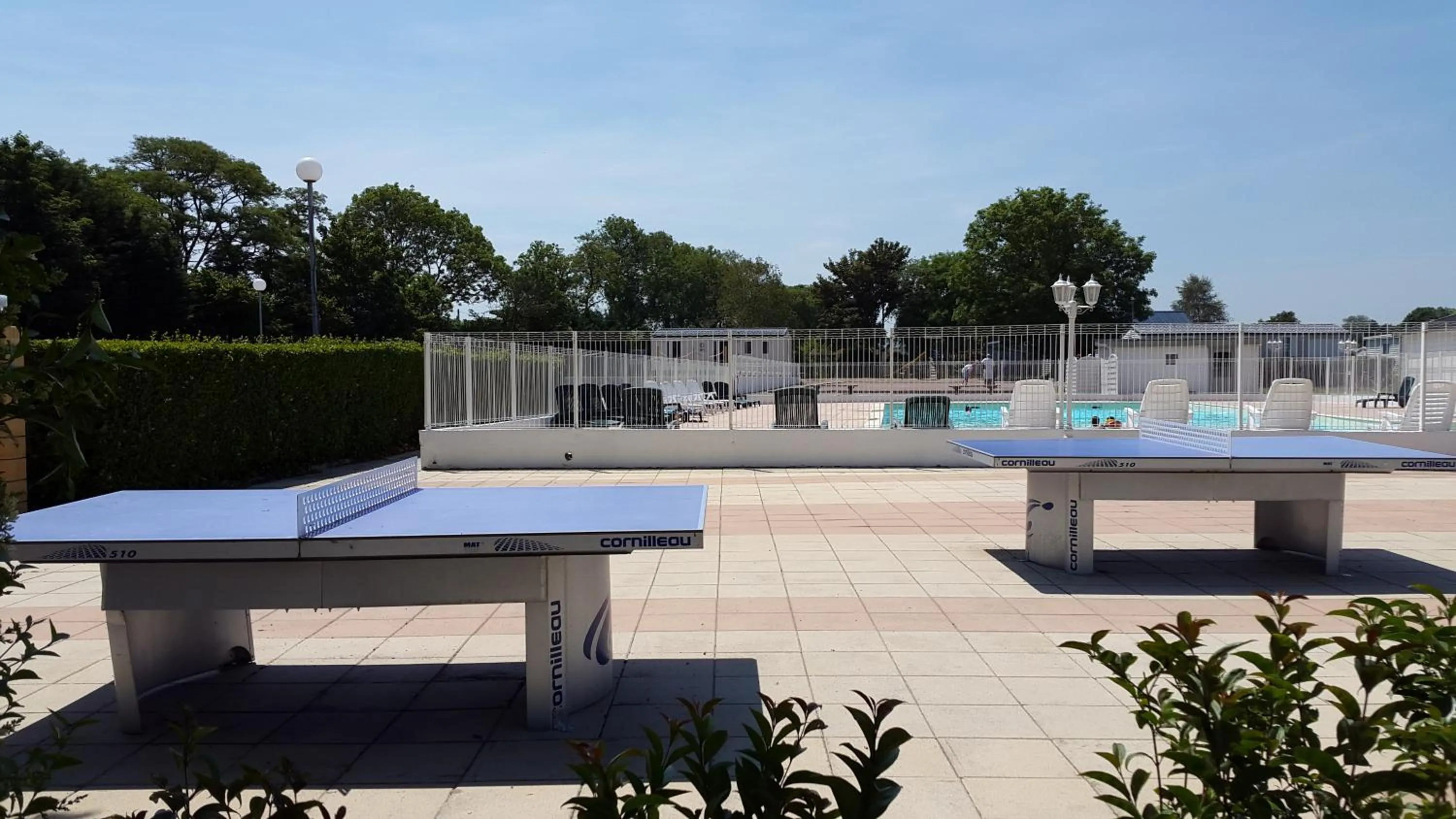 Table tennis in Cottage sword beach