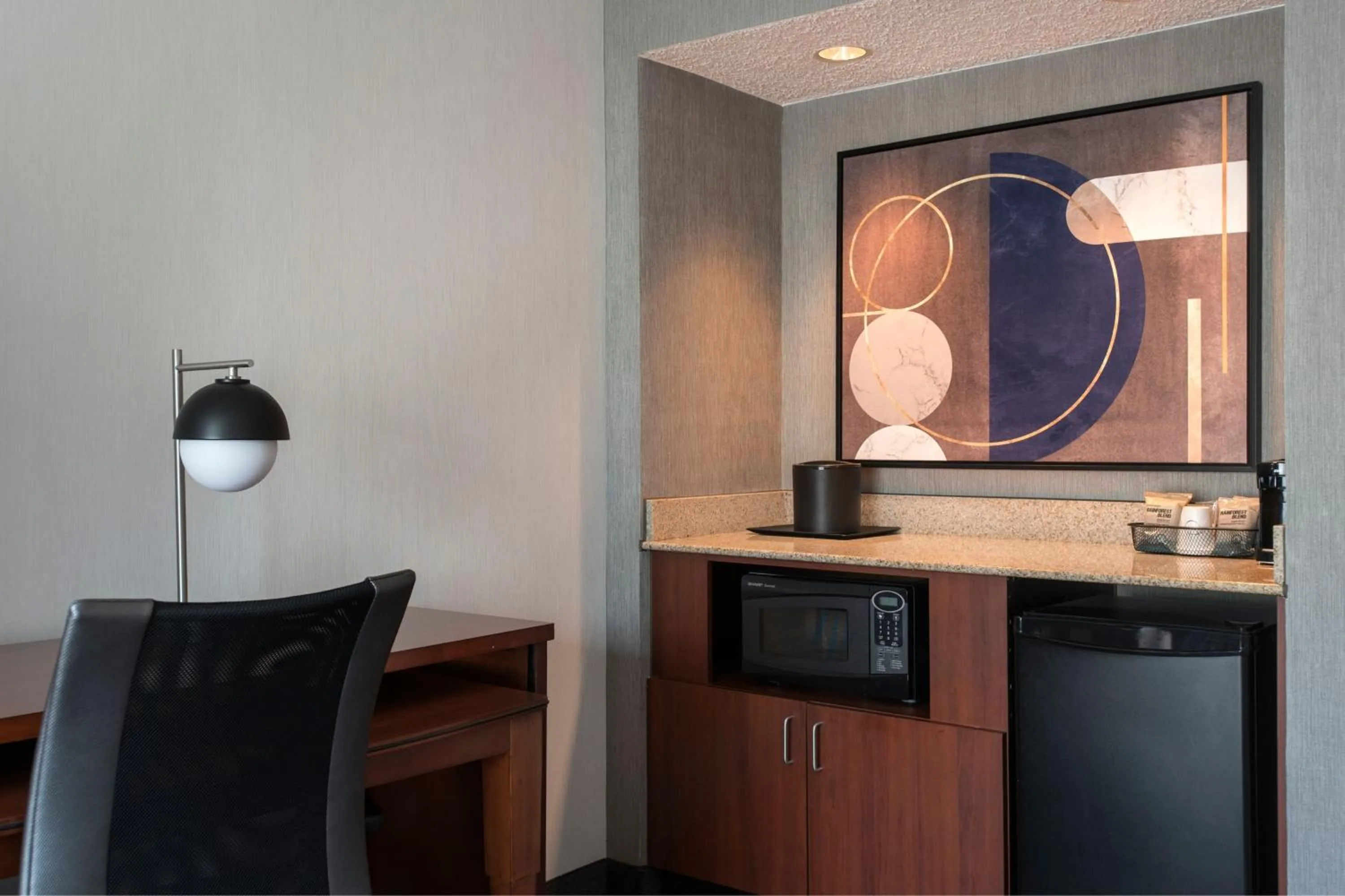 Lounge or bar in Courtyard By Marriott Baltimore Hunt Valley