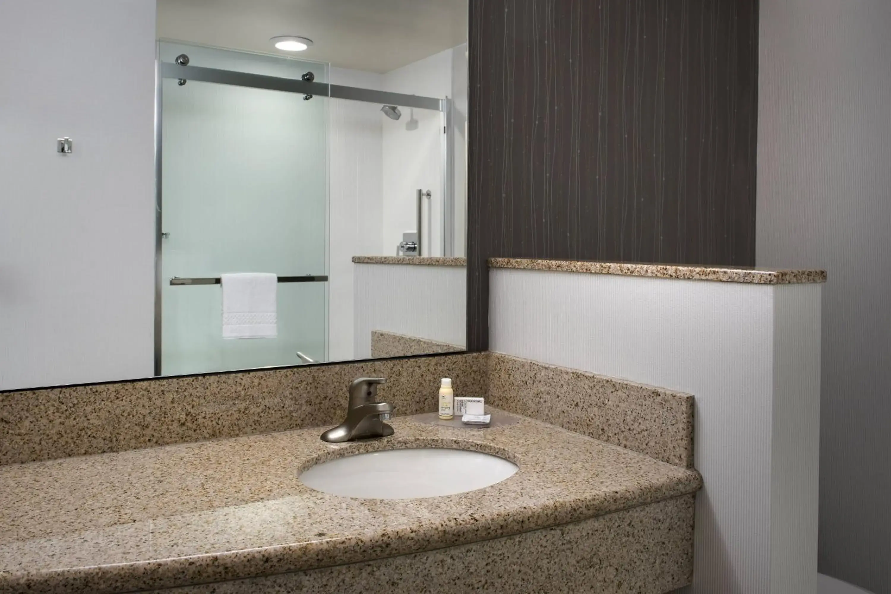 Queen Room with Two Queen Beds in Courtyard Fort Meade BWI Business District Queen Room with Two Queen Beds in Courtyard Fort Meade BWI Business District