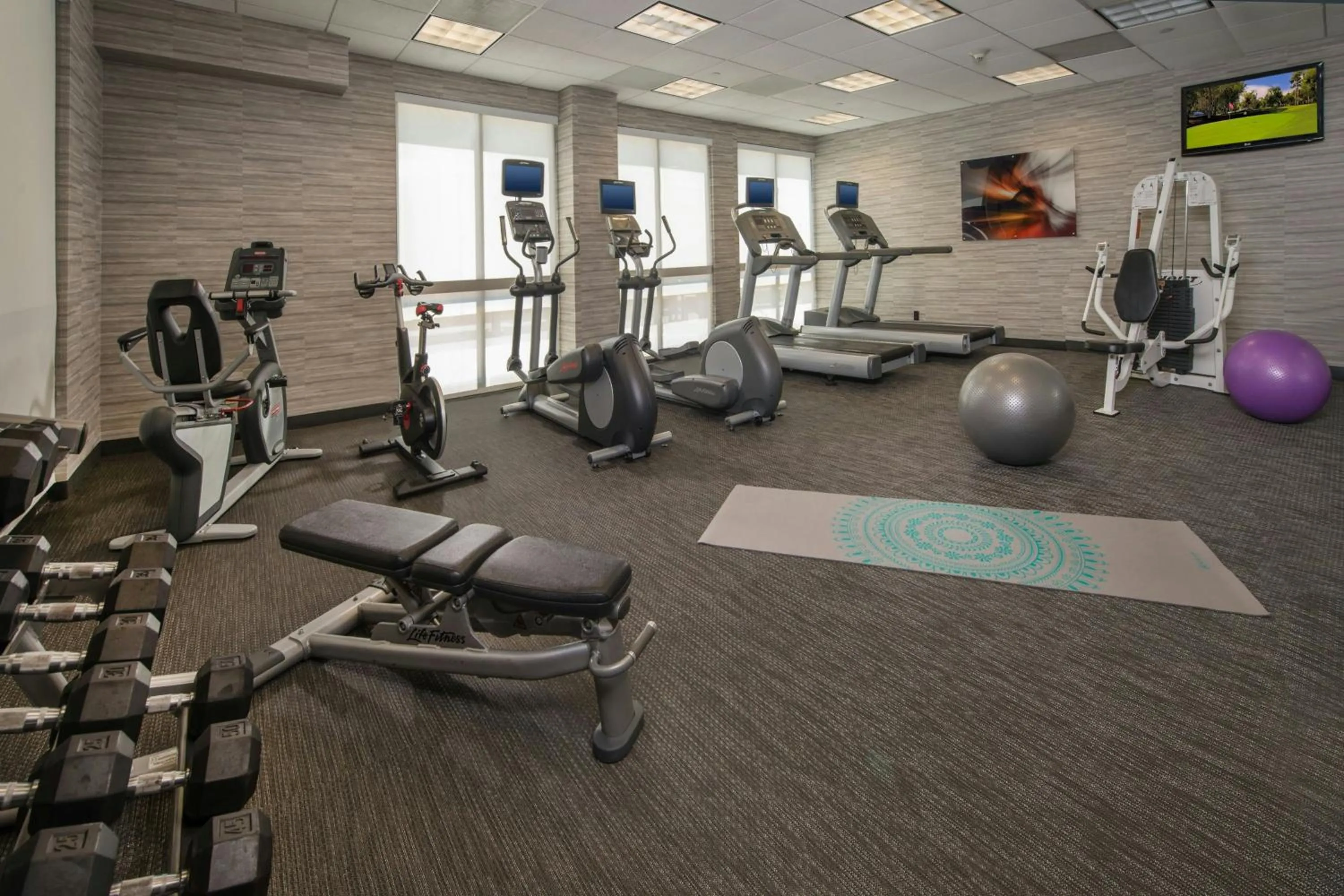 Fitness centre/facilities in Courtyard Fort Meade BWI Business District
