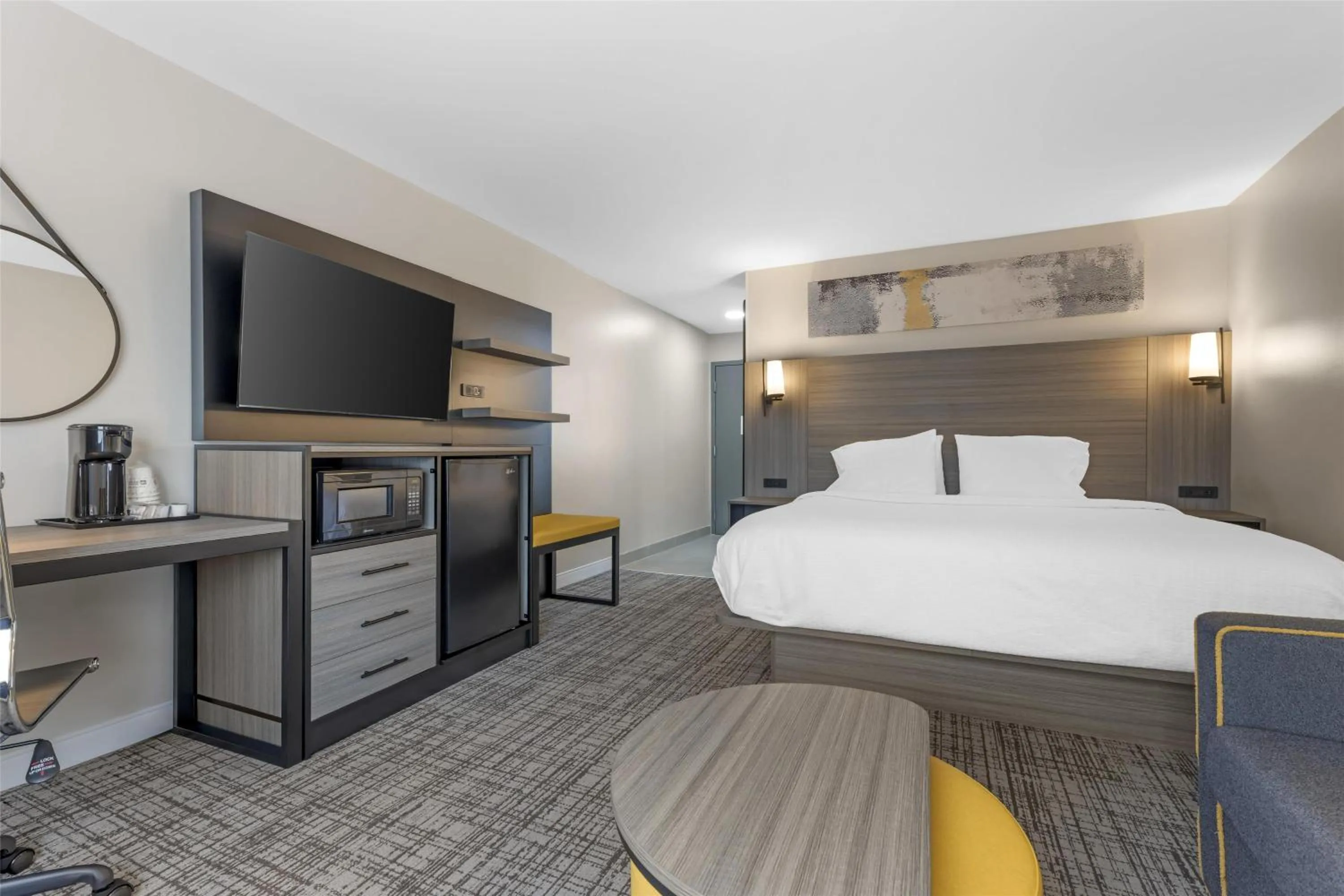 Bedroom, Bed in Best Western Plus Elgin - Chicago