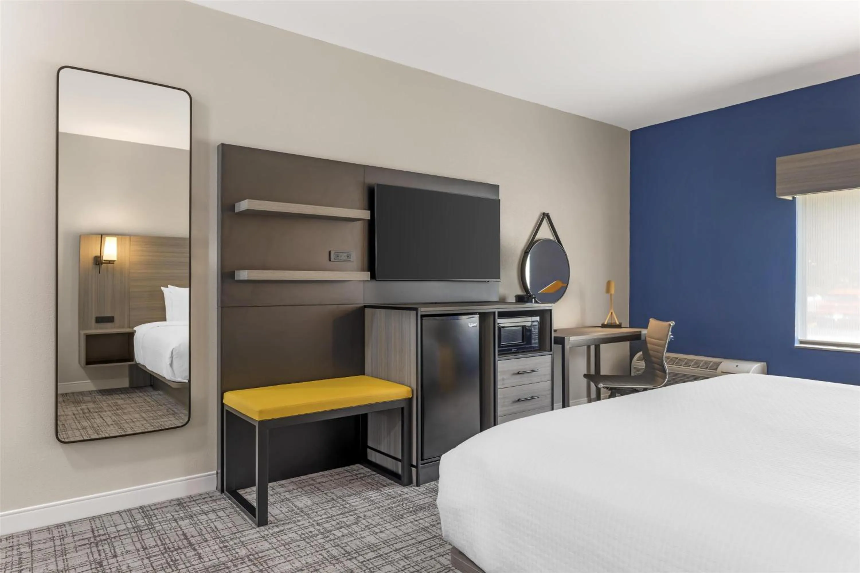 Bedroom, Bed in Best Western Plus Elgin - Chicago