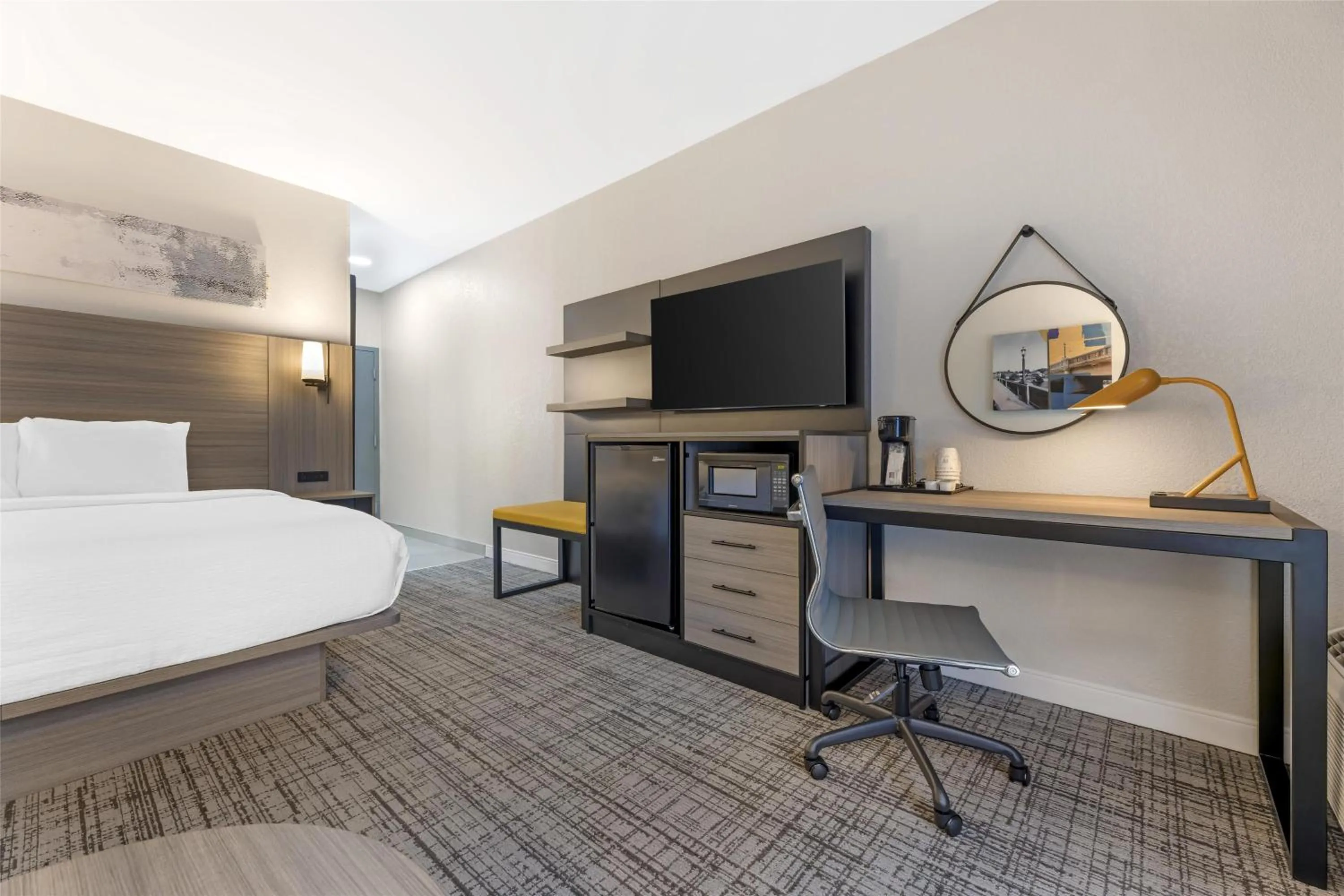 Bedroom, Bed in Best Western Plus Elgin - Chicago