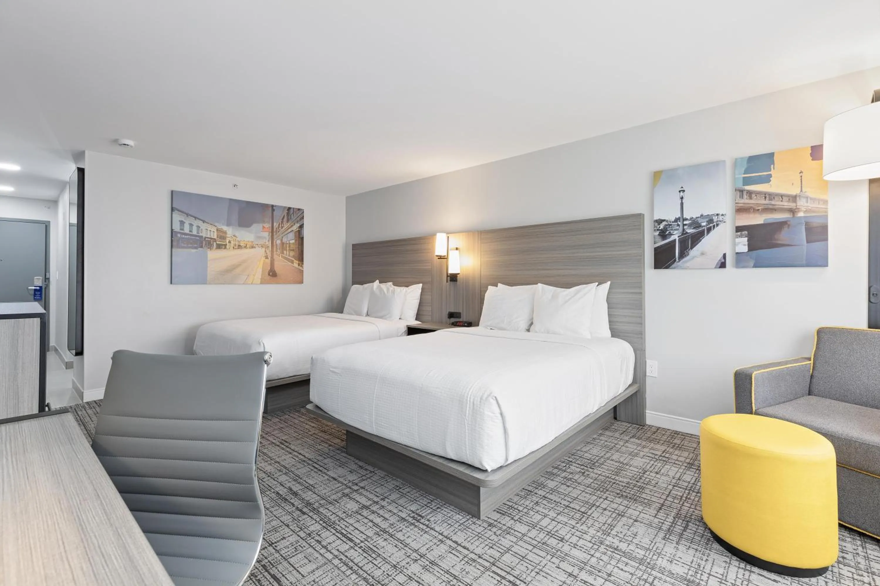 Photo of the whole room, Bed in Best Western Plus Elgin - Chicago