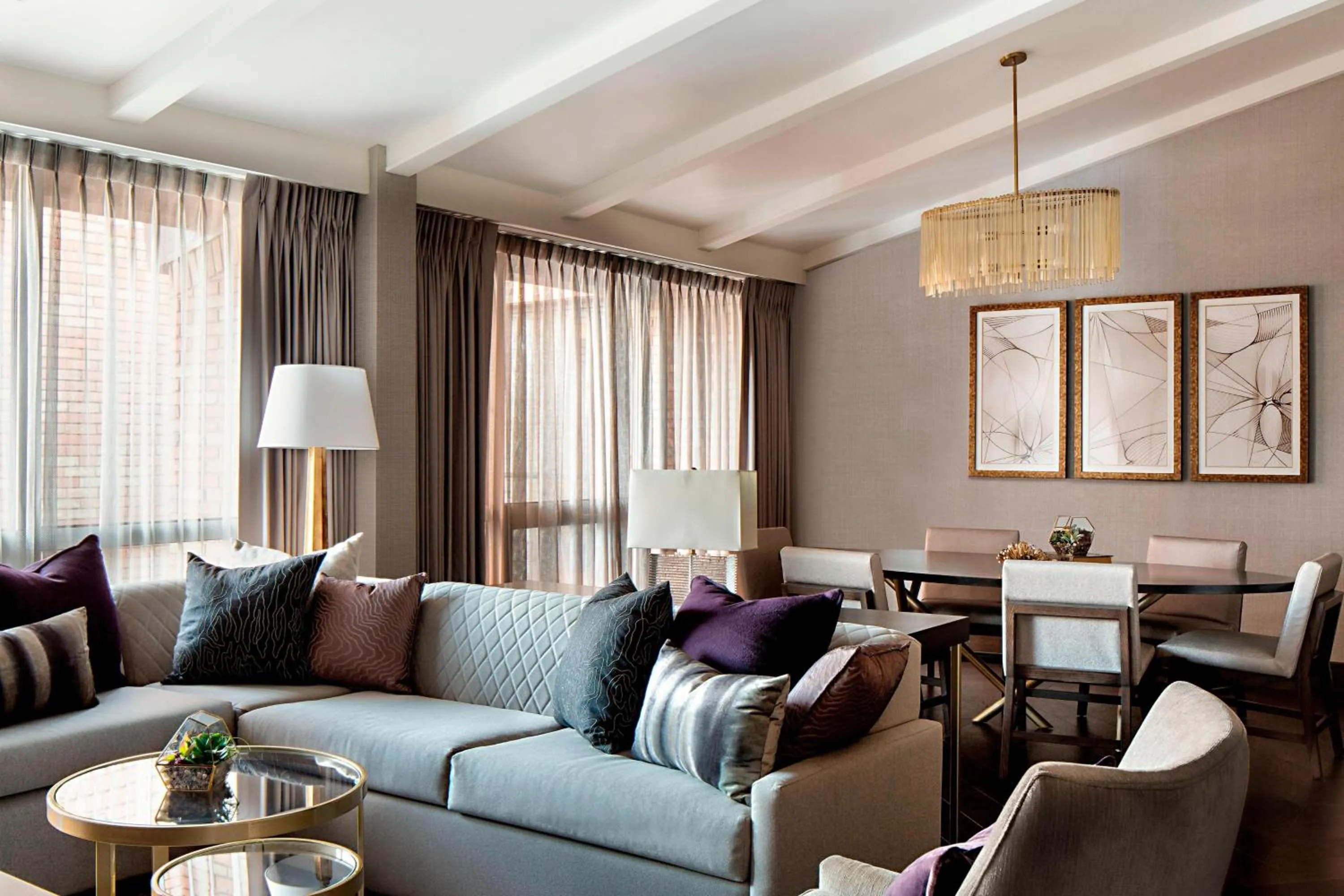 Bedroom in Lincolnshire Marriott Resort