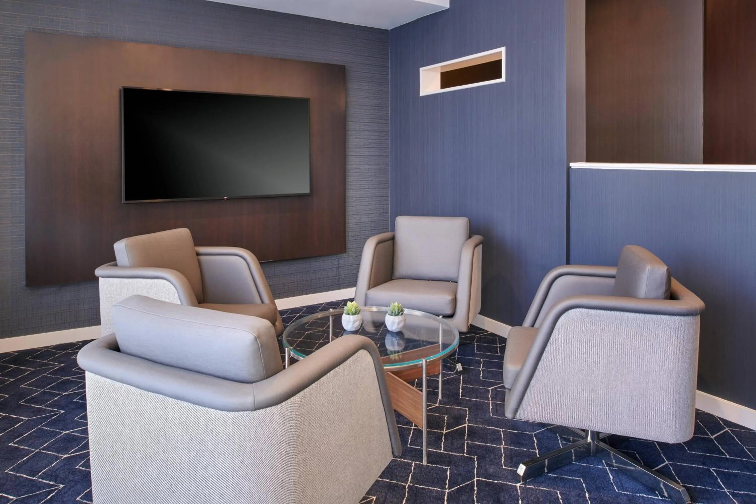 Lobby or reception in Courtyard Chicago Lincolnshire