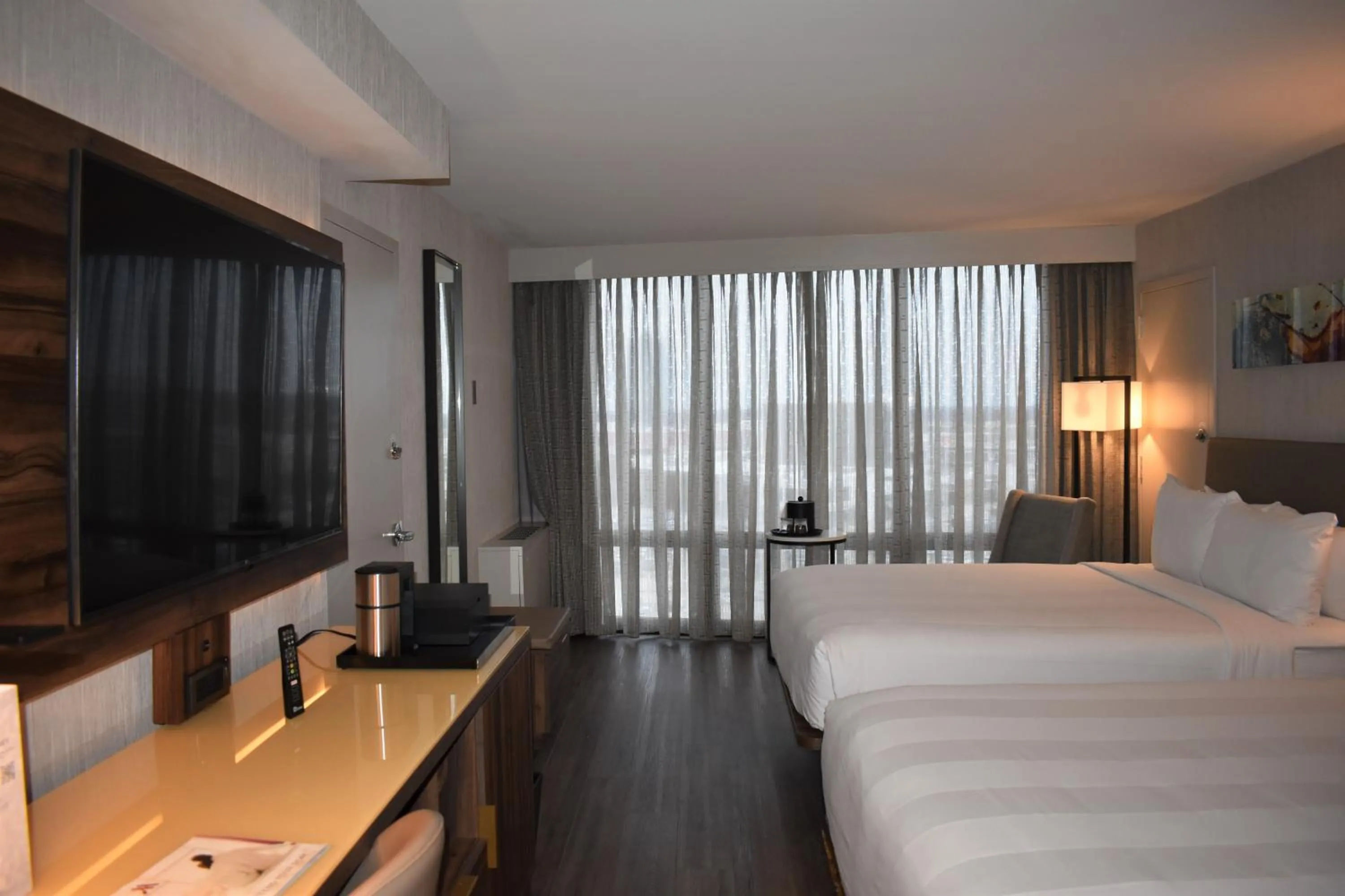 Bedroom, Bed in Chicago Marriott Oak Brook