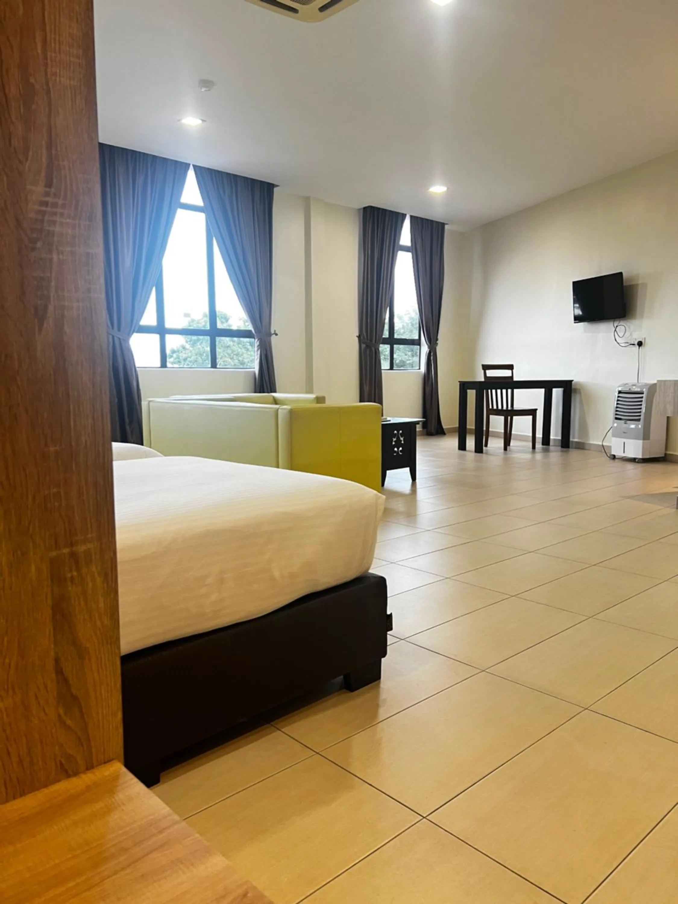 Living room, Bed in SiN LiEN HOTEL