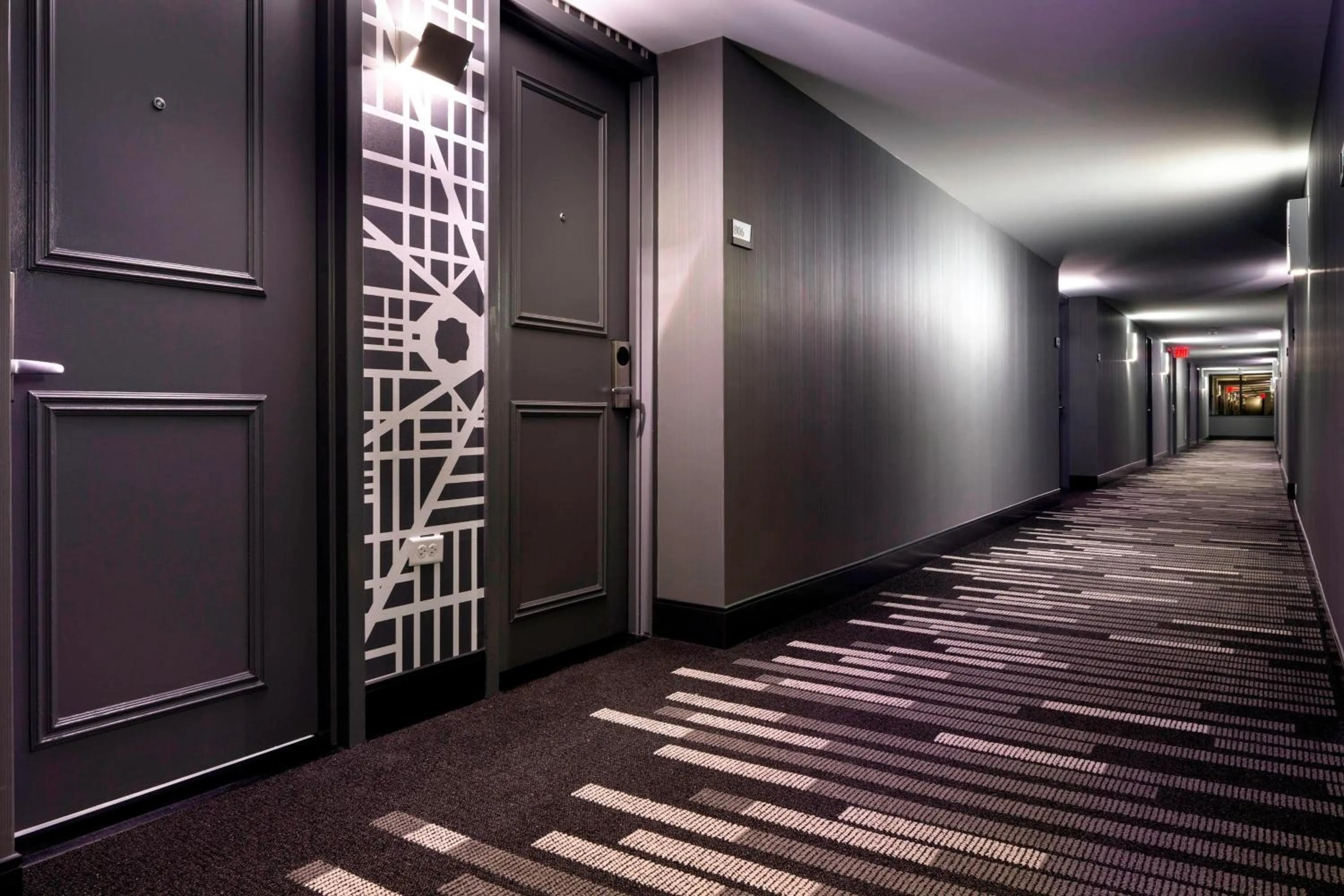 Photo of the whole room in Le Méridien Chicago - Oakbrook Center