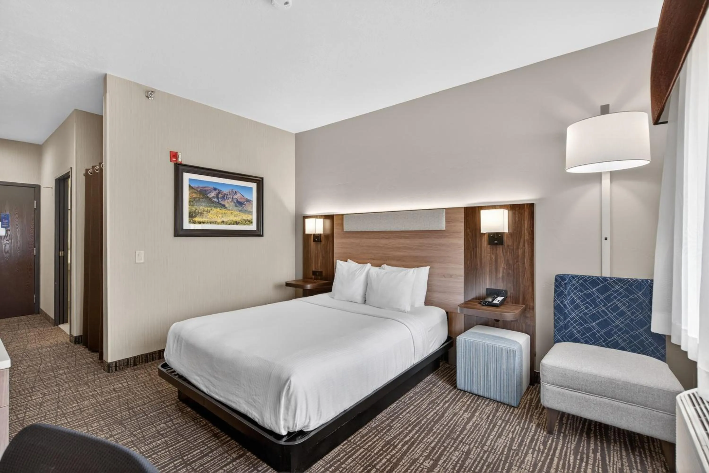 Bed in Best Western Timpanogos Inn