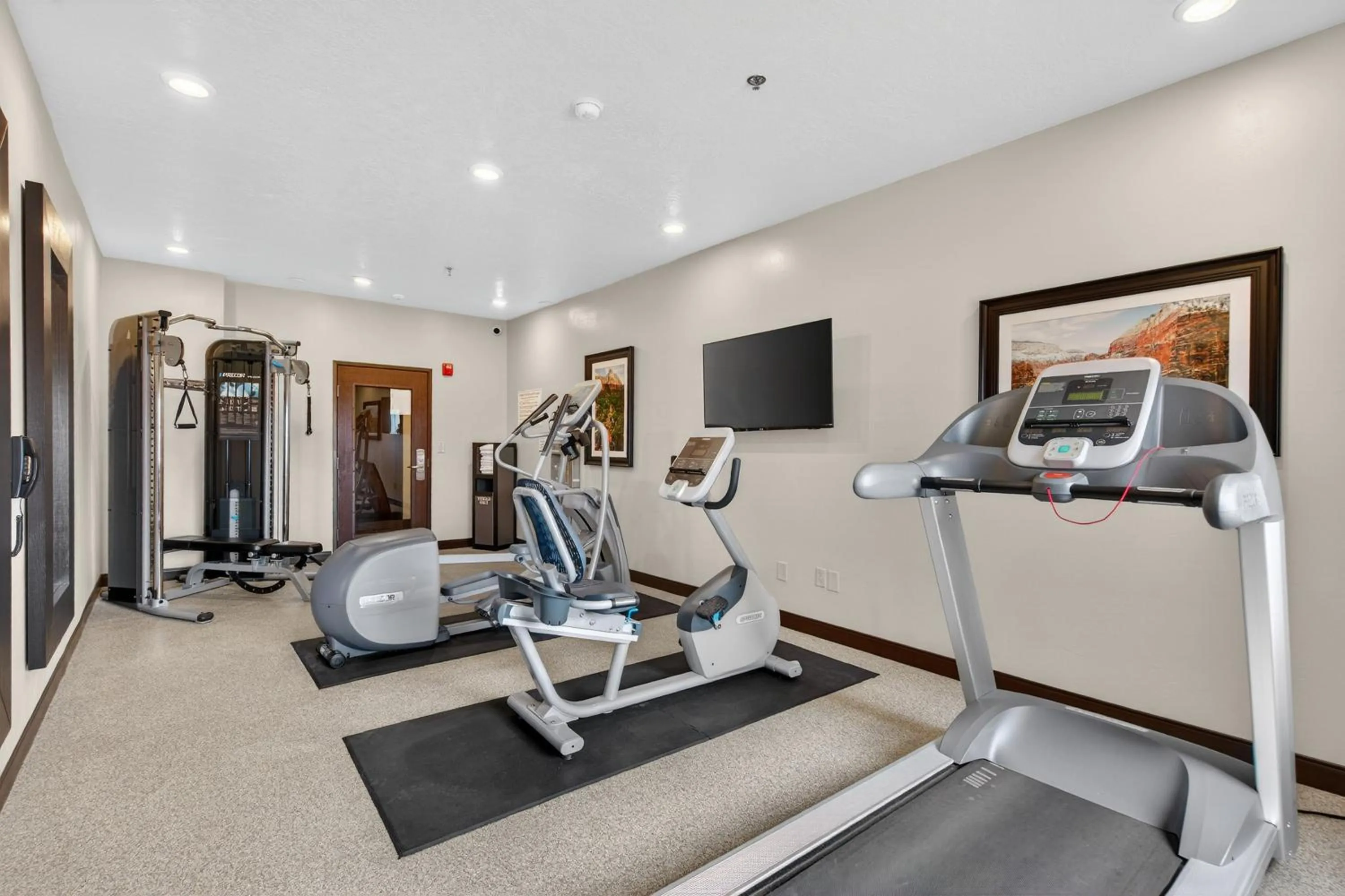Fitness centre/facilities in Best Western Timpanogos Inn