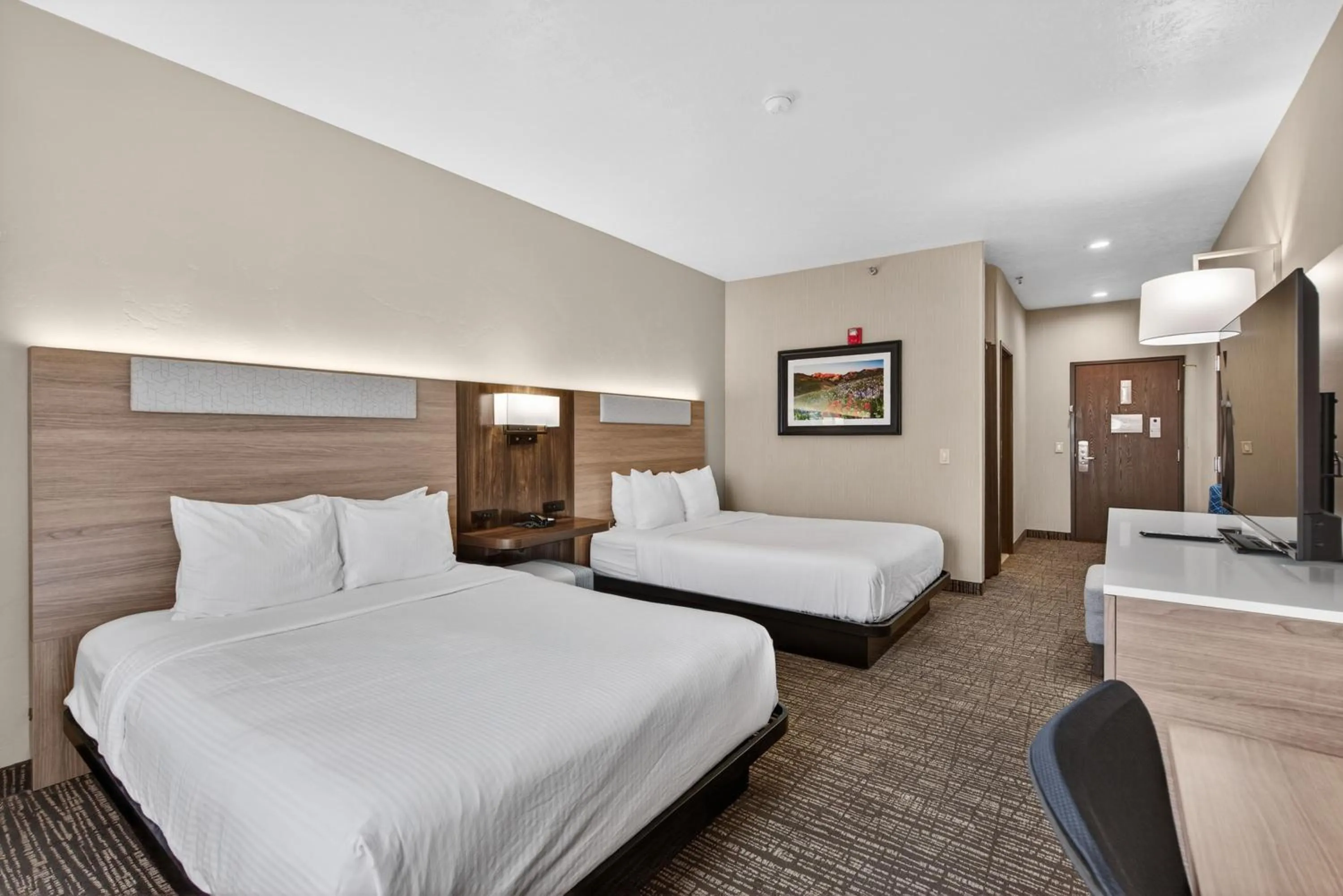 Bed in Best Western Timpanogos Inn