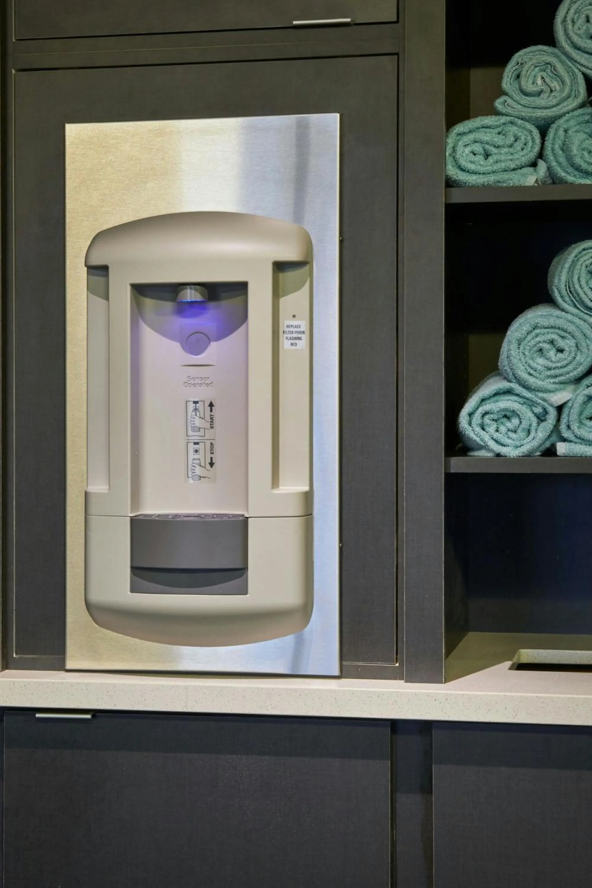 Area and facilities in Courtyard Chicago Oakbrook Terrace