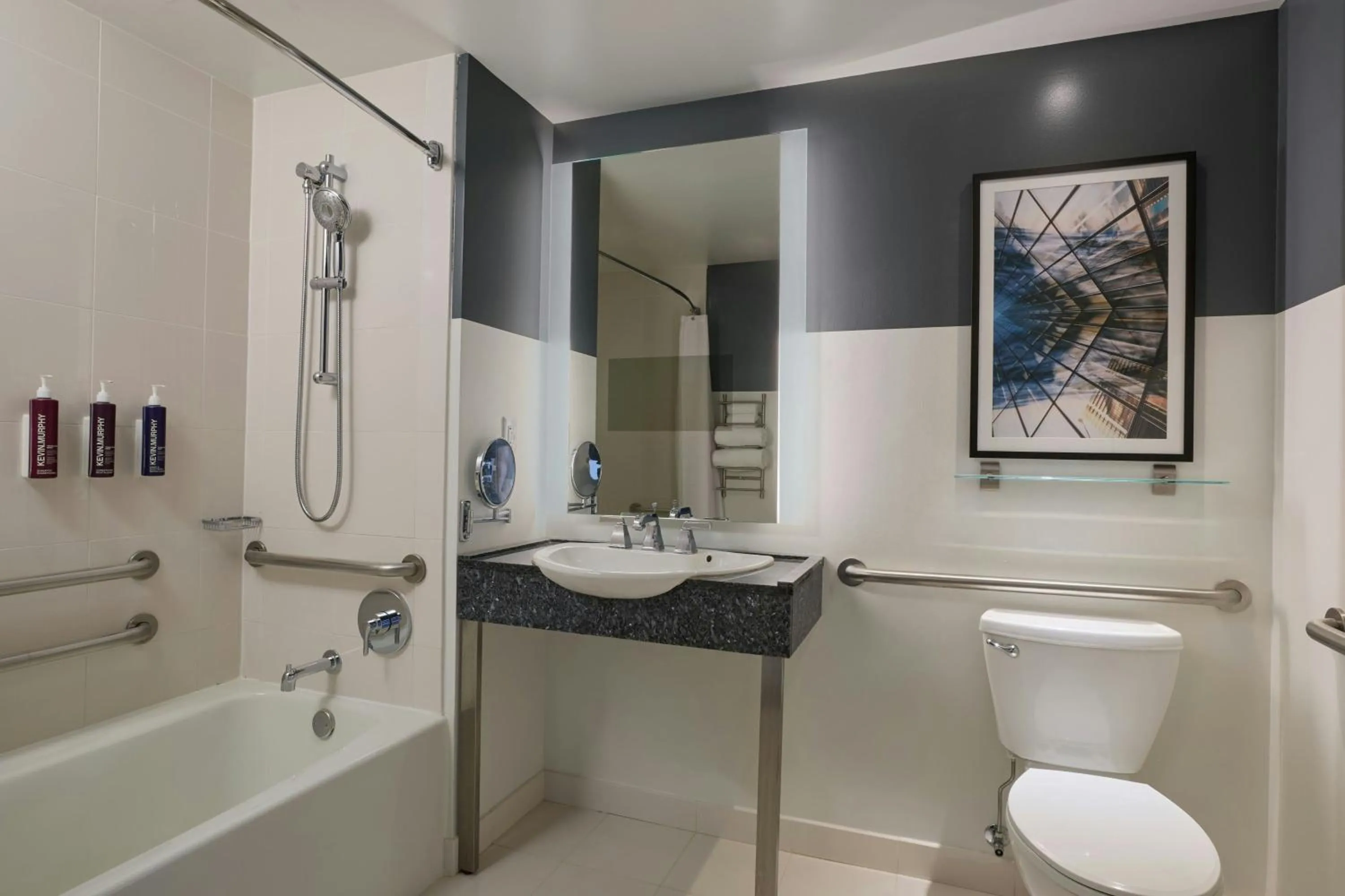 Bathroom in Renaissance Schaumburg Convention Center Hotel