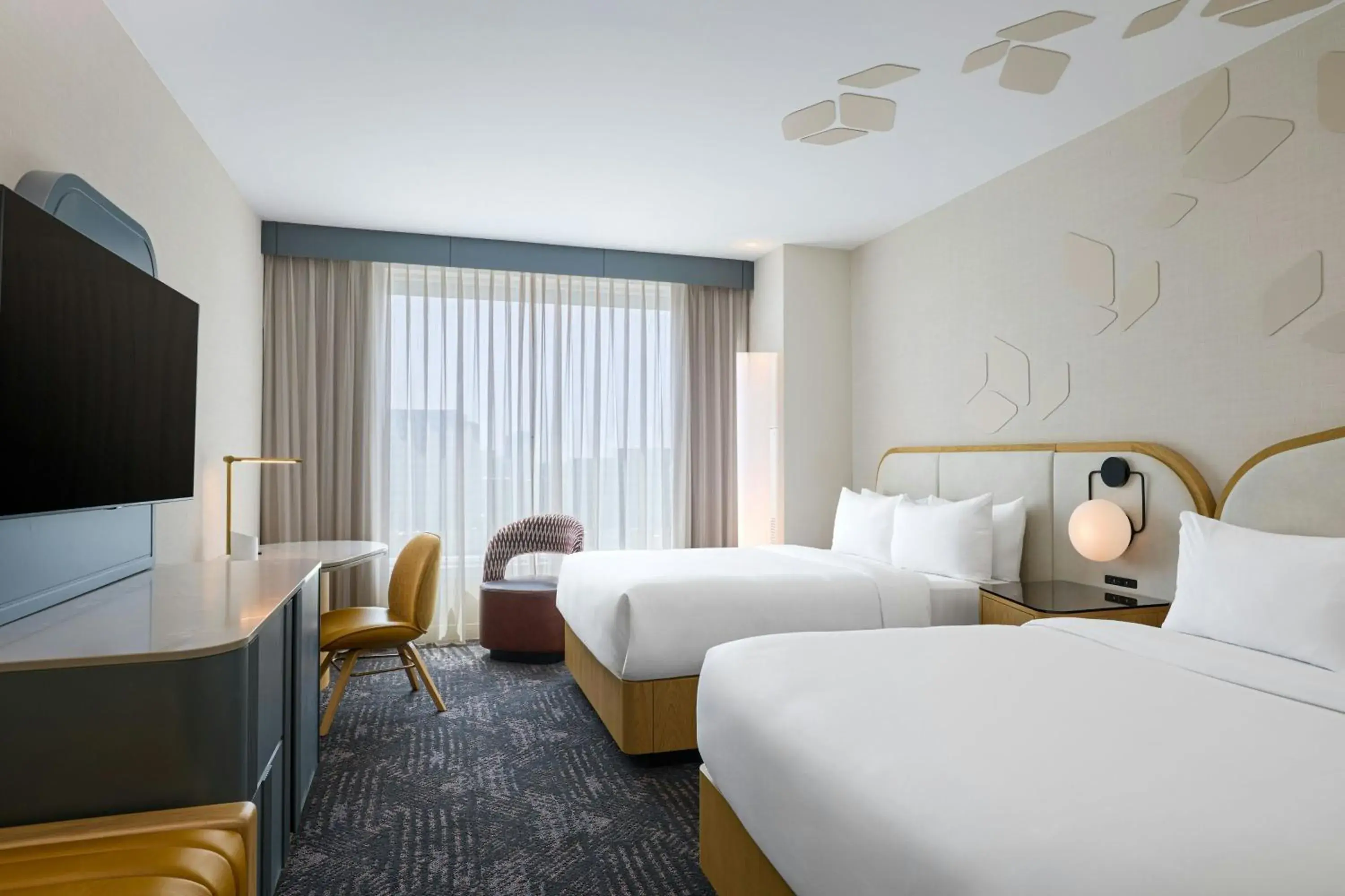 Club Level Guest Room with Two Double Beds - High Floor in Renaissance Schaumburg Convention Center Hotel Club Level Guest Room with Two Double Beds - High Floor in Renaissance Schaumburg Convention Center Hotel