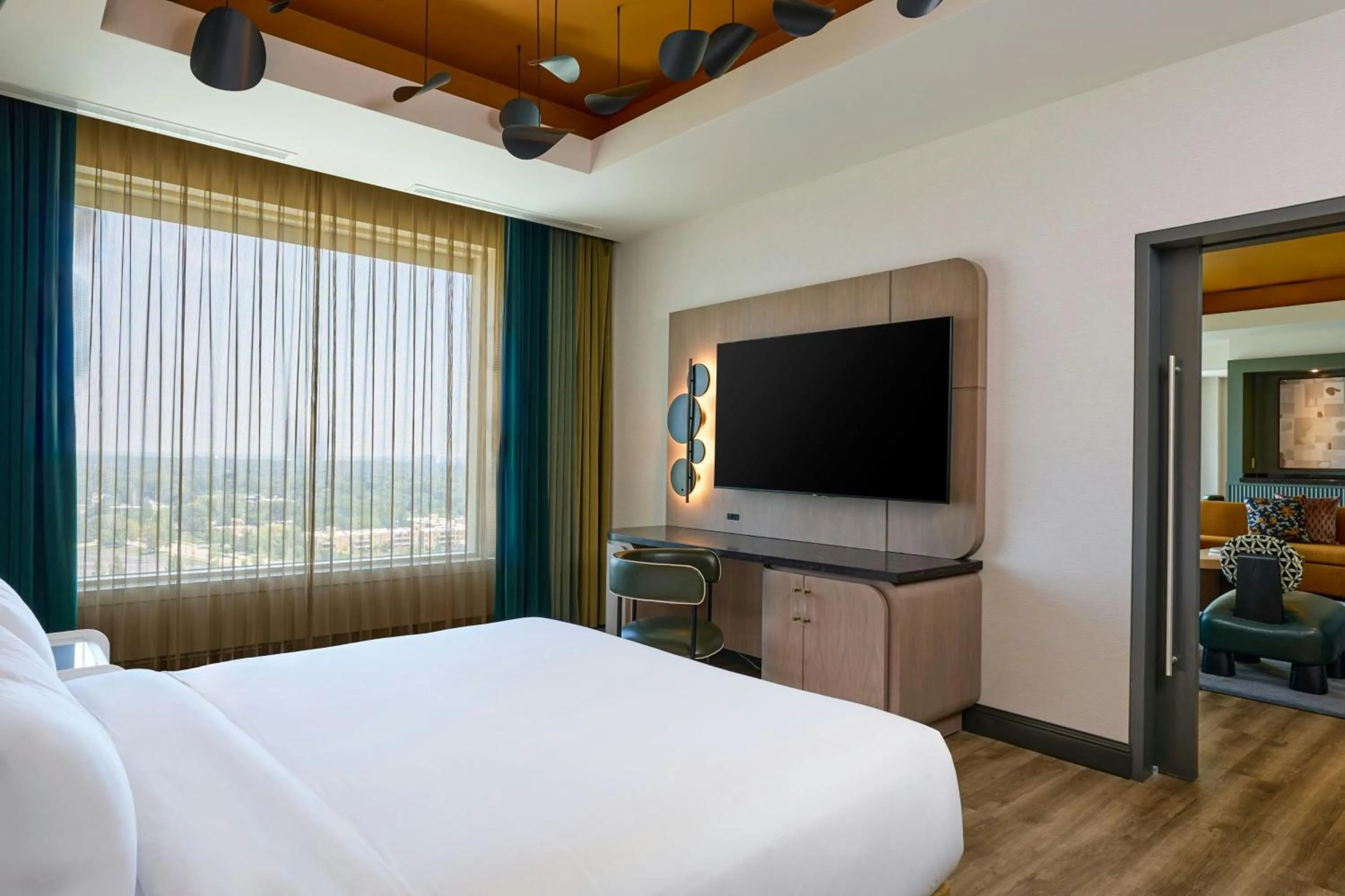 Bedroom, Bed in Renaissance Schaumburg Convention Center Hotel