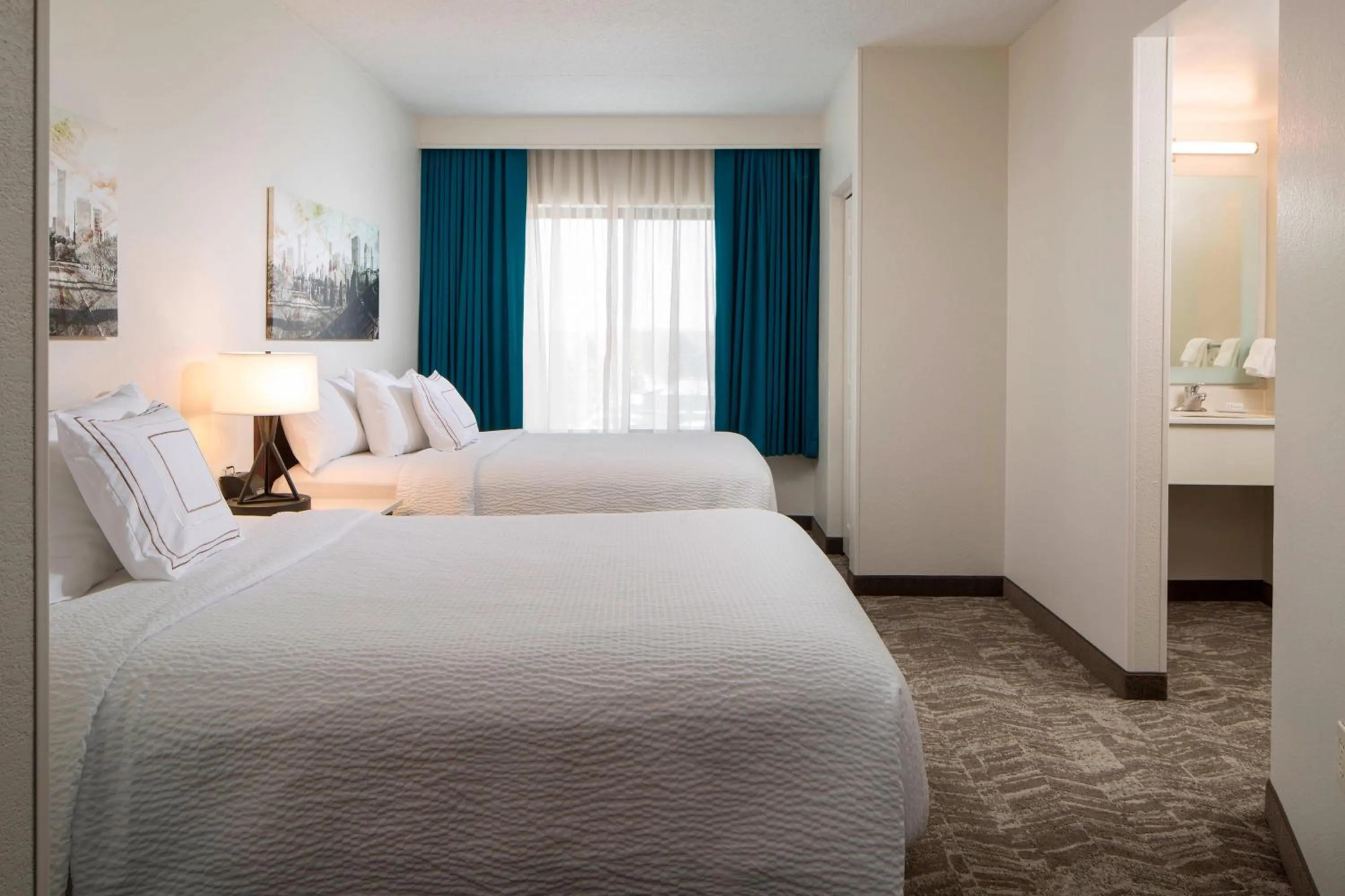 Bedroom, Bed in SpringHill Suites Chicago Lincolnshire