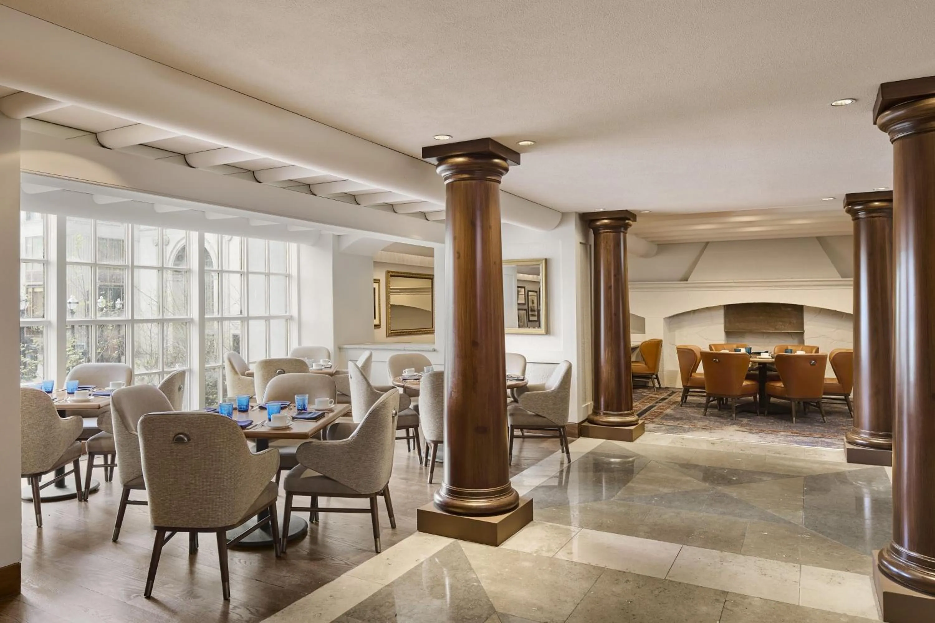 Restaurant/places to eat in Hotel Cleveland Autograph Collection