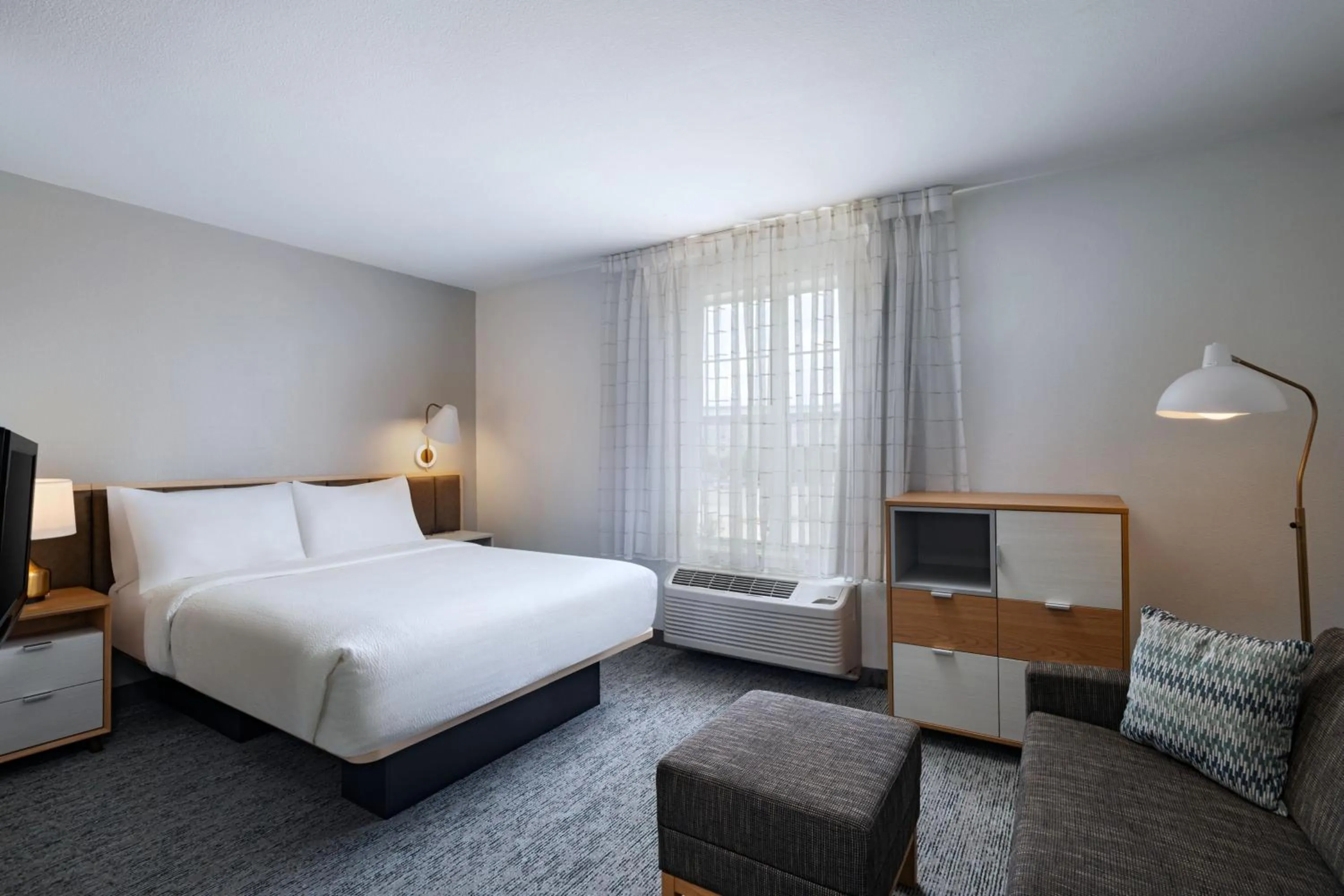 Photo of the whole room, Bed in TownePlace Suites by Marriott College Station