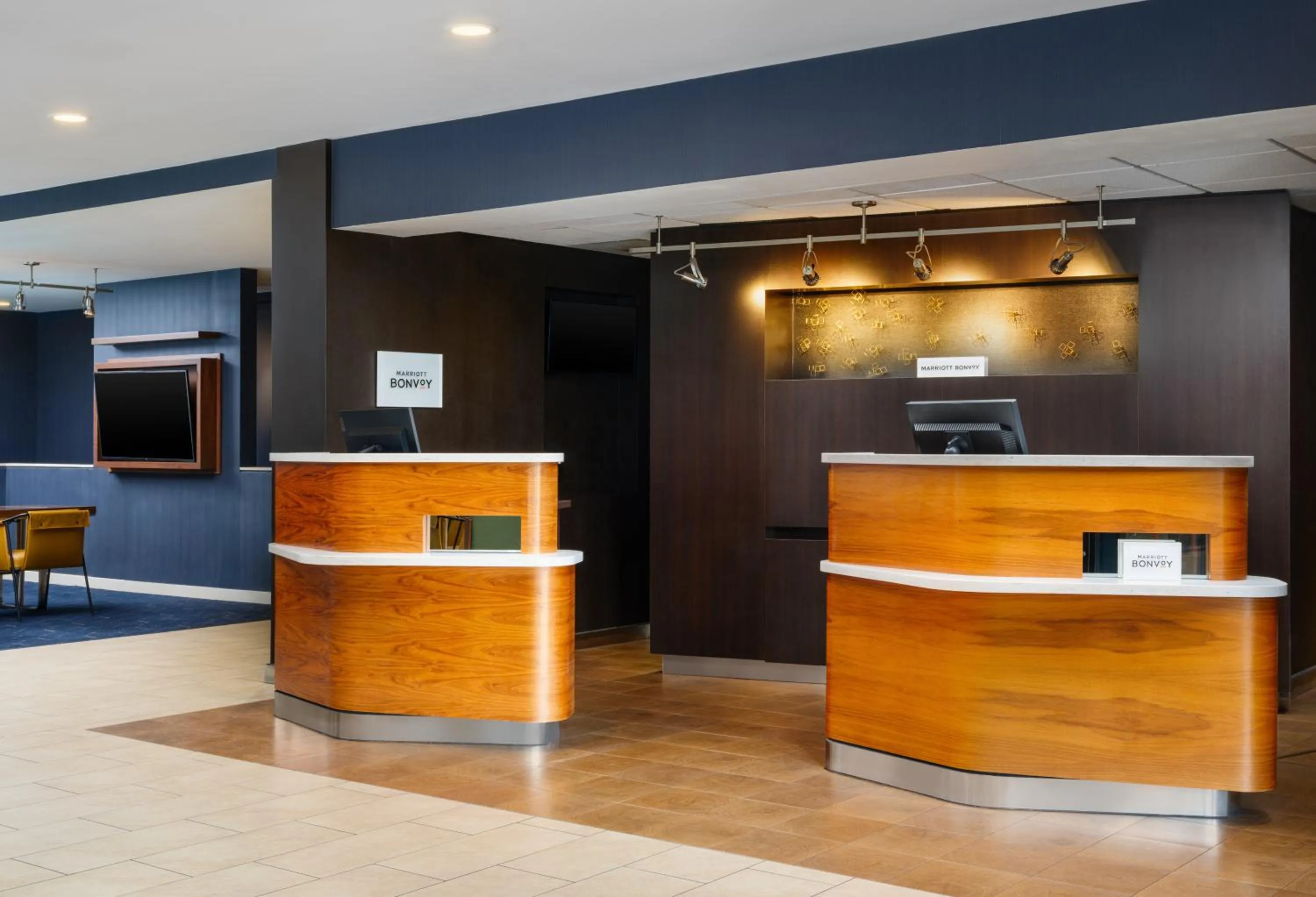 Lobby or reception in Courtyard Columbus Worthington