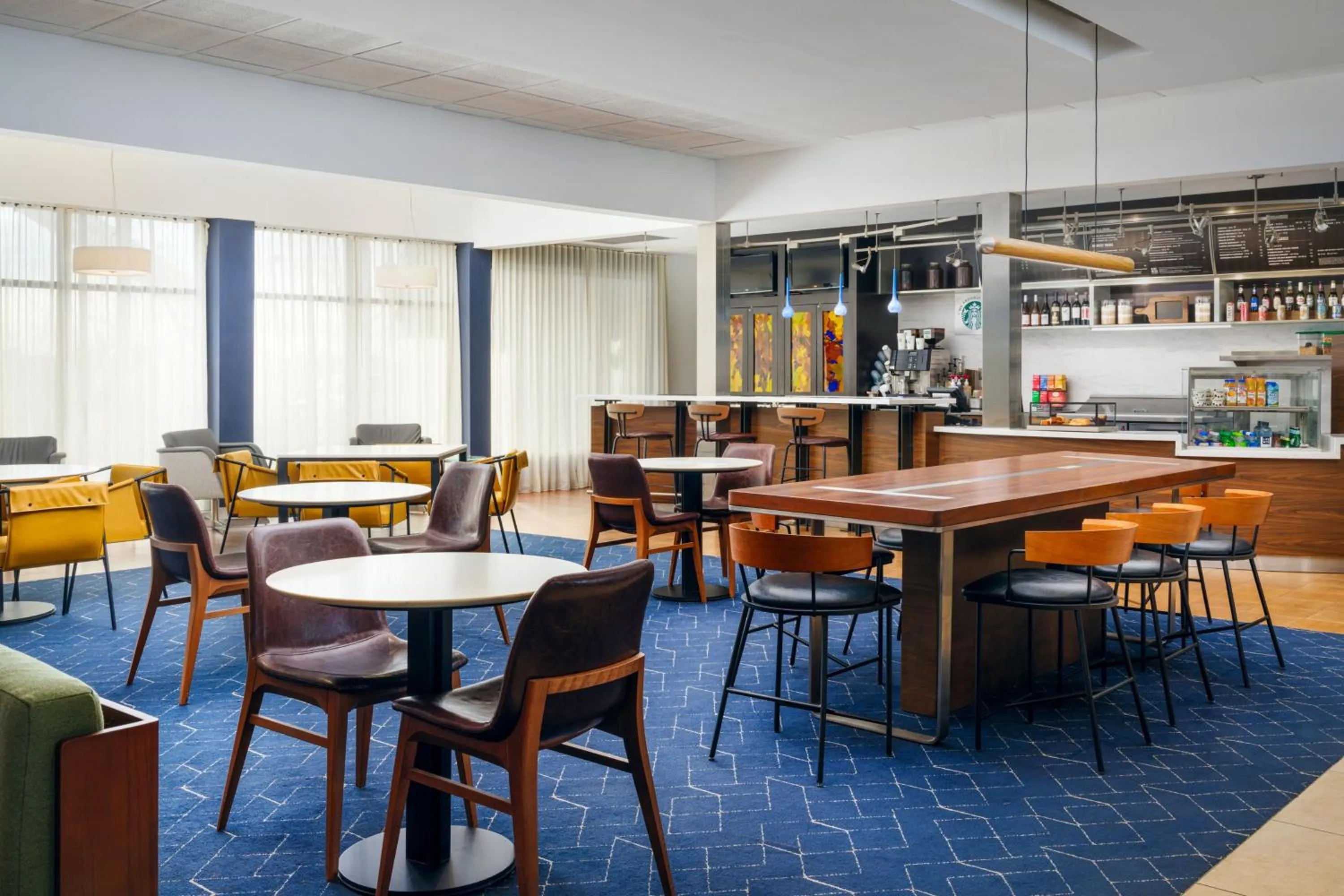 Lobby or reception in Courtyard Columbus Worthington